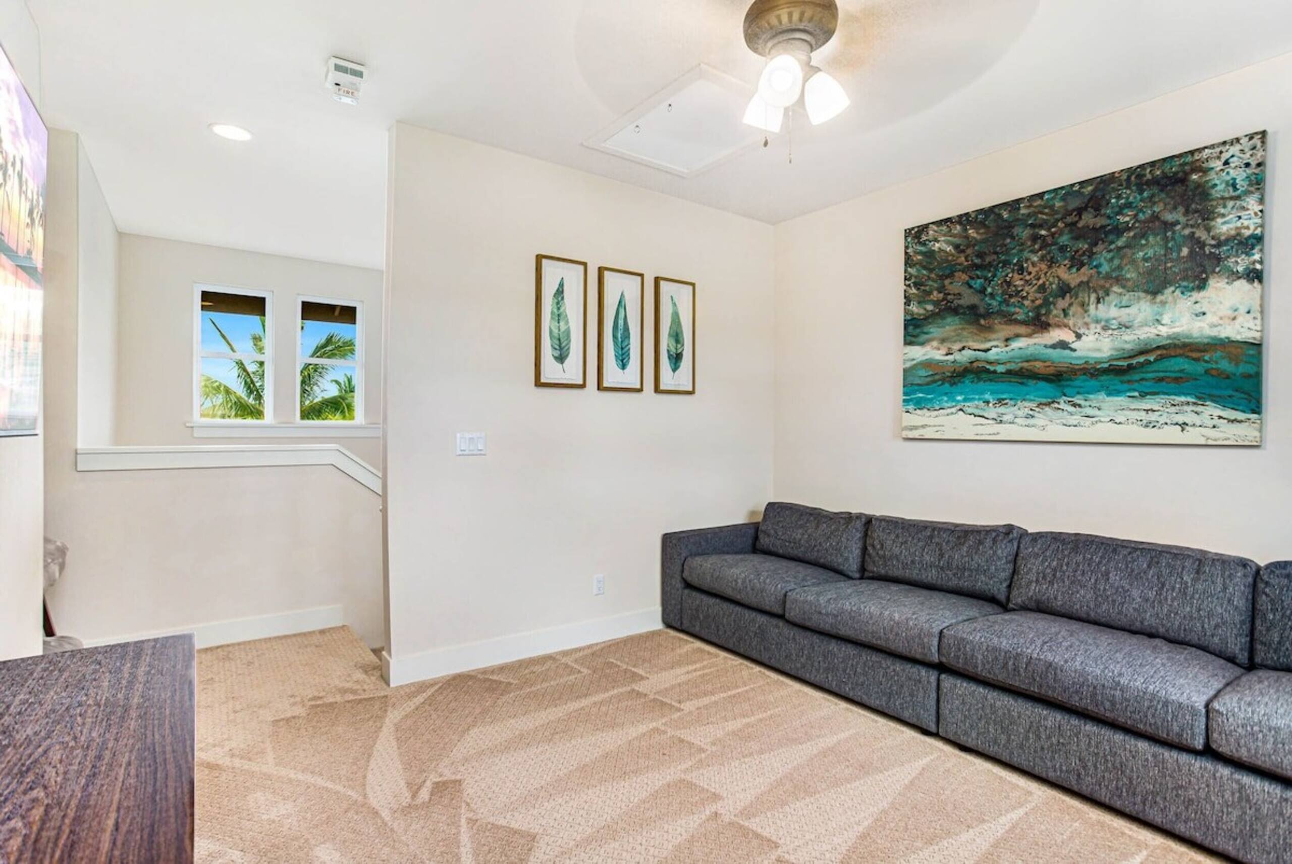 Walk to beach Spacious top floor townhome,AC+Pool - Photo 39