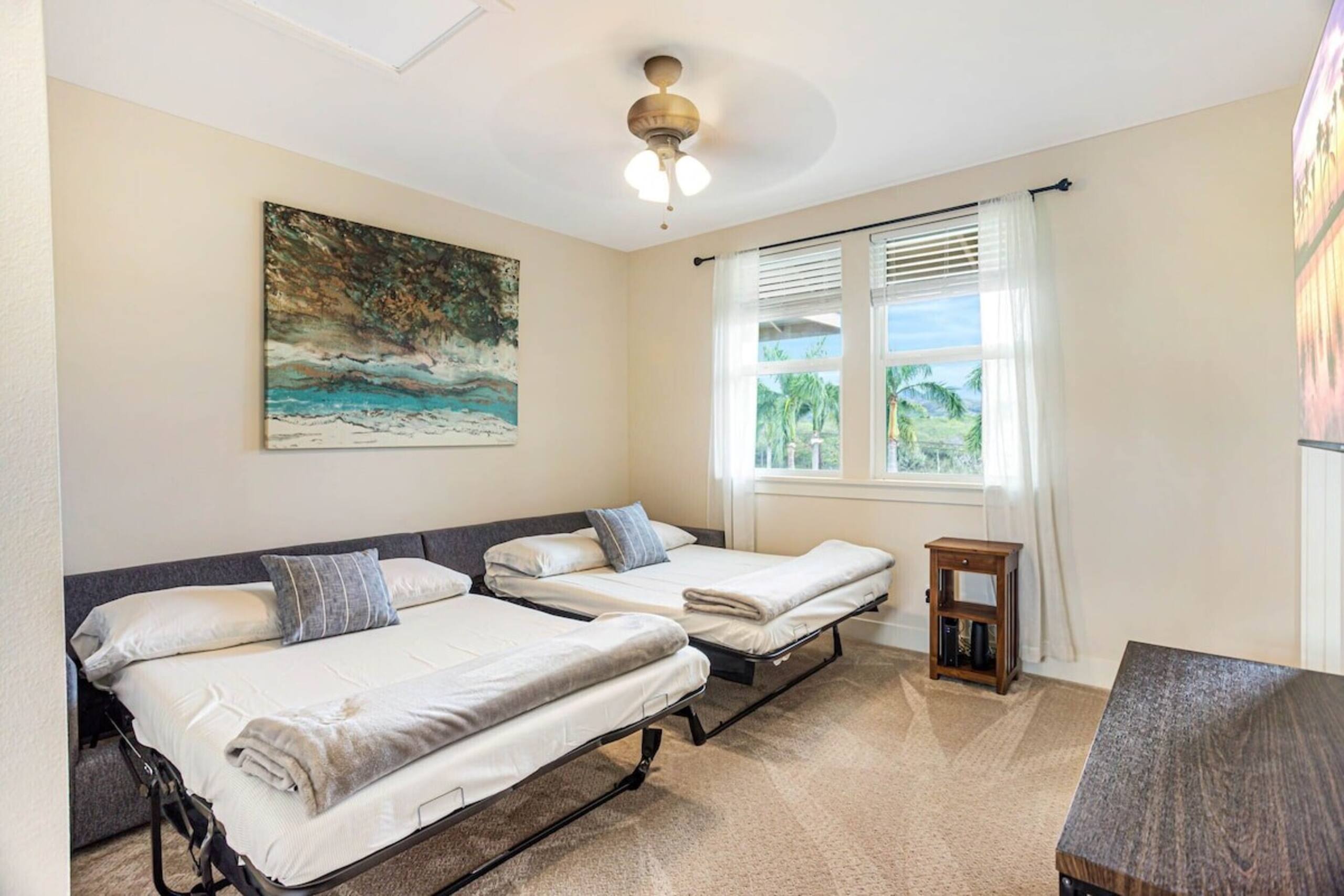 Walk to beach Spacious top floor townhome,AC+Pool - Photo 32