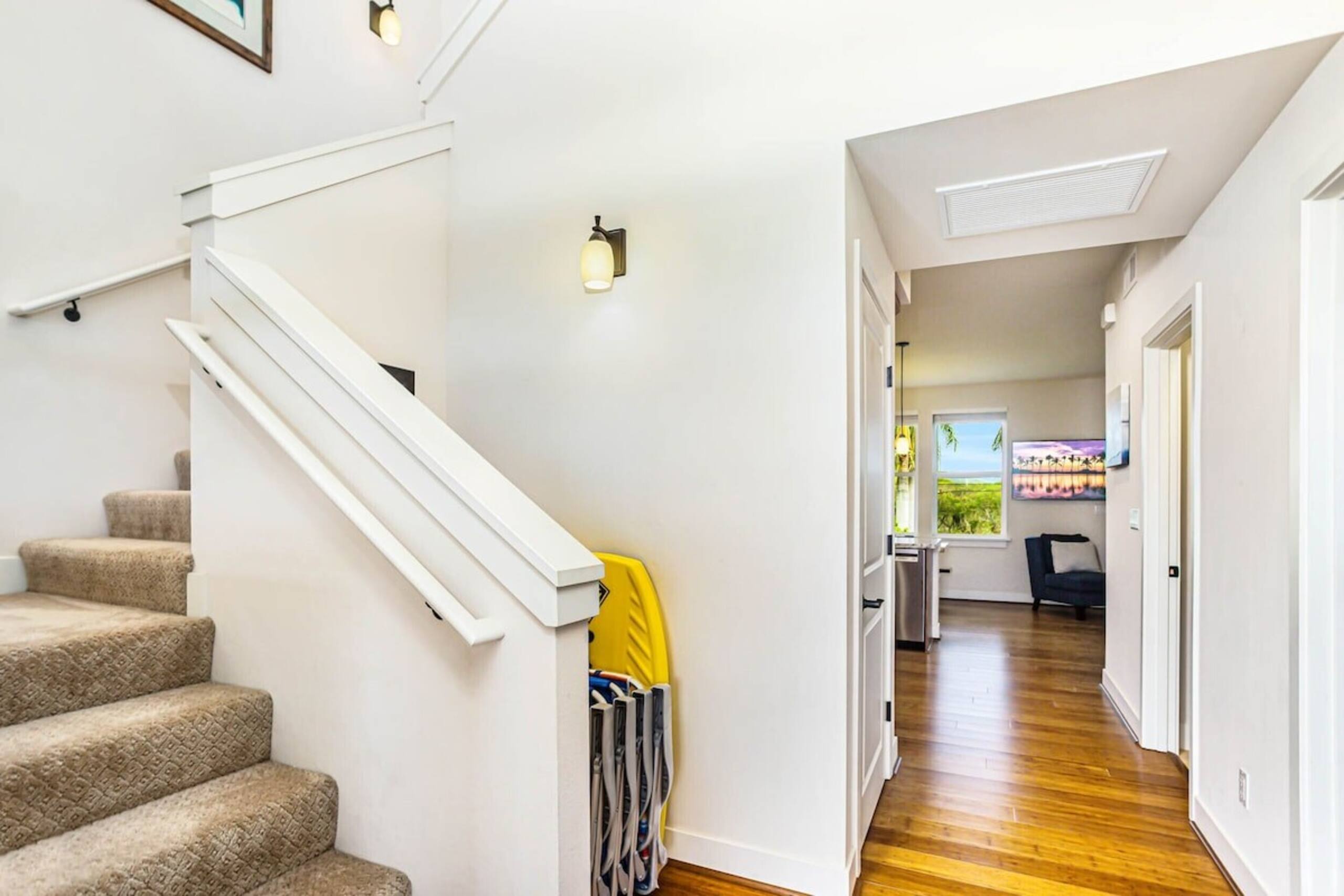 Walk to beach Spacious top floor townhome,AC+Pool - Photo 34
