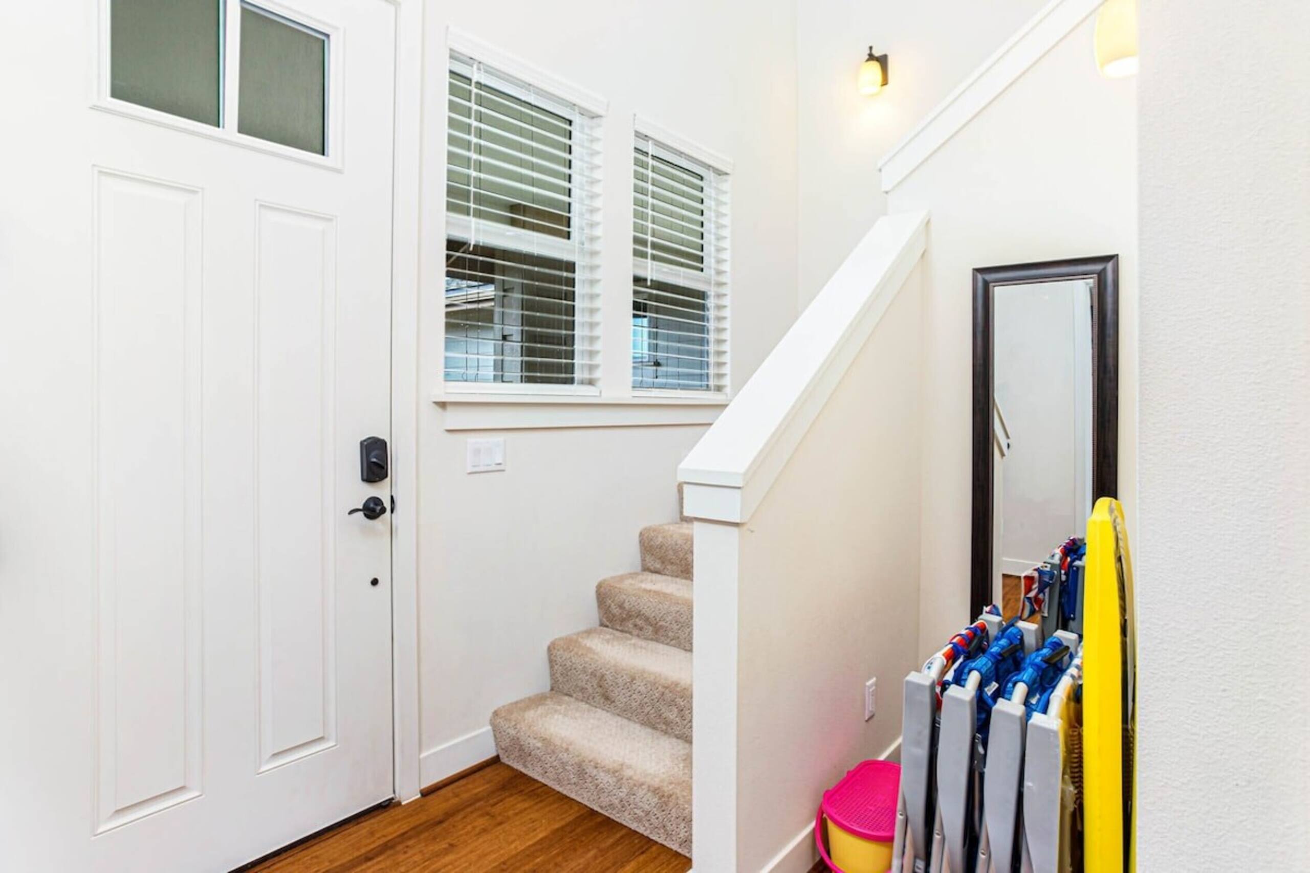 Walk to beach Spacious top floor townhome,AC+Pool - Photo 6