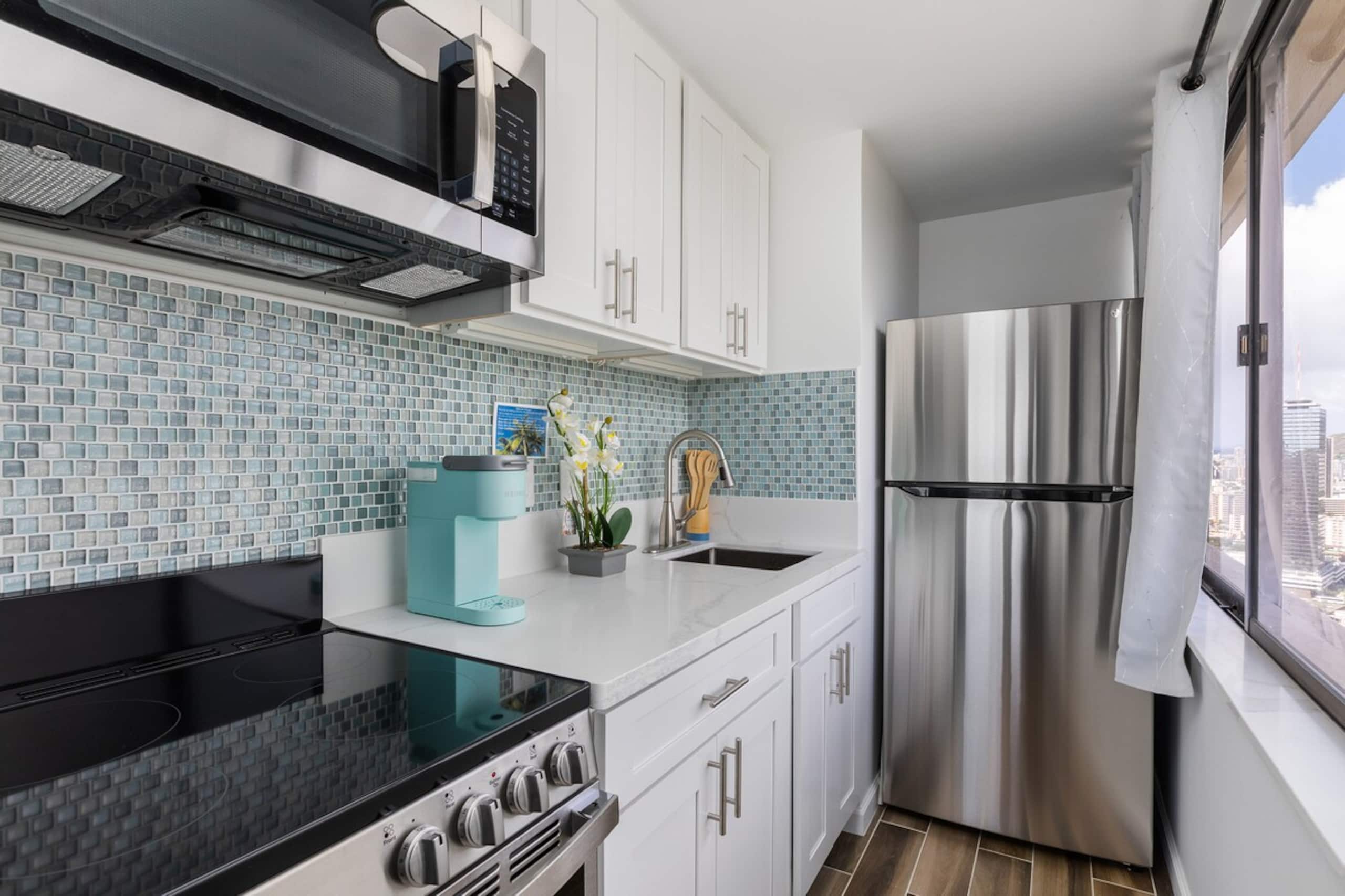 Remodeled Awesome View Waikiki Studio - Photo 5