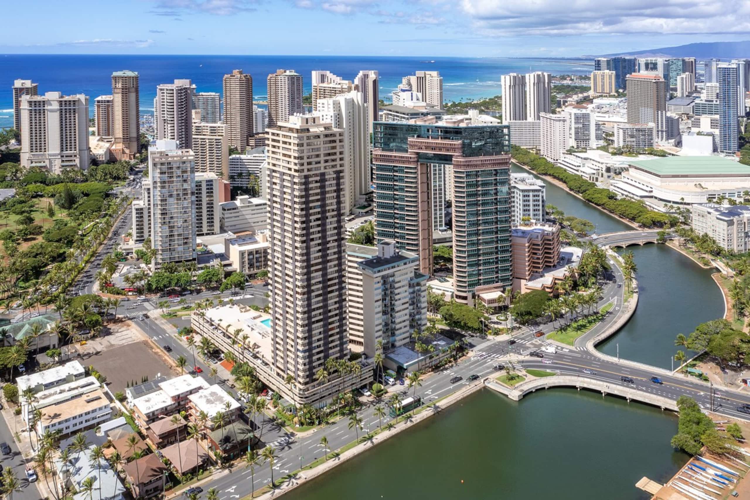 Remodeled Awesome View Waikiki Studio - Photo 16