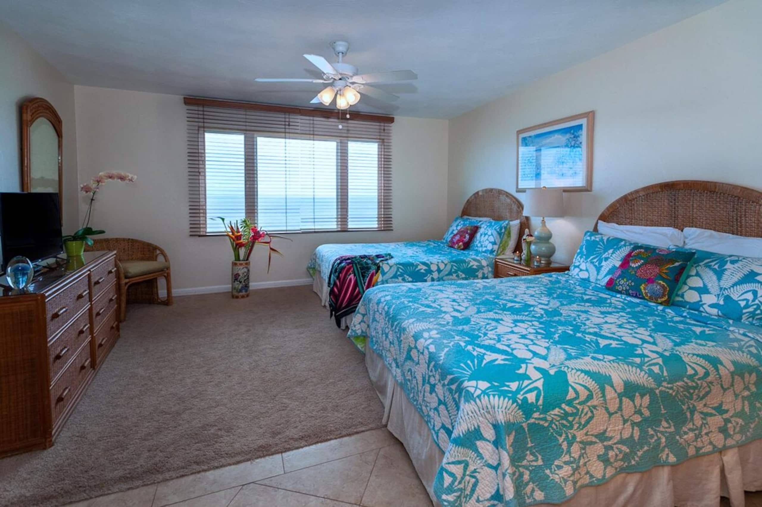 Oceanfront condo with incredible views - Photo 12