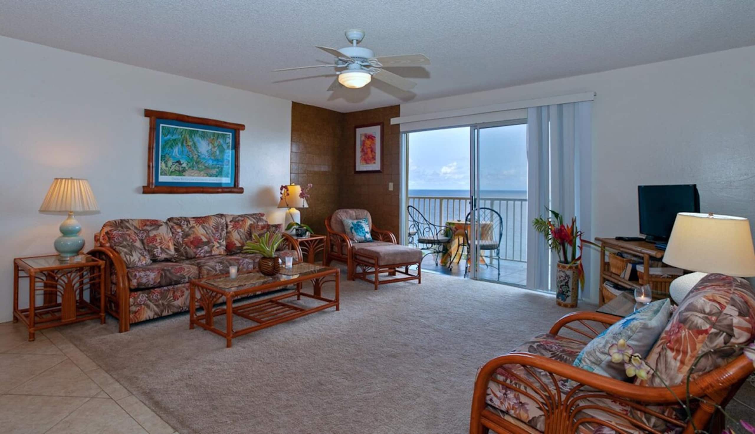 Oceanfront condo with incredible views - Photo 7