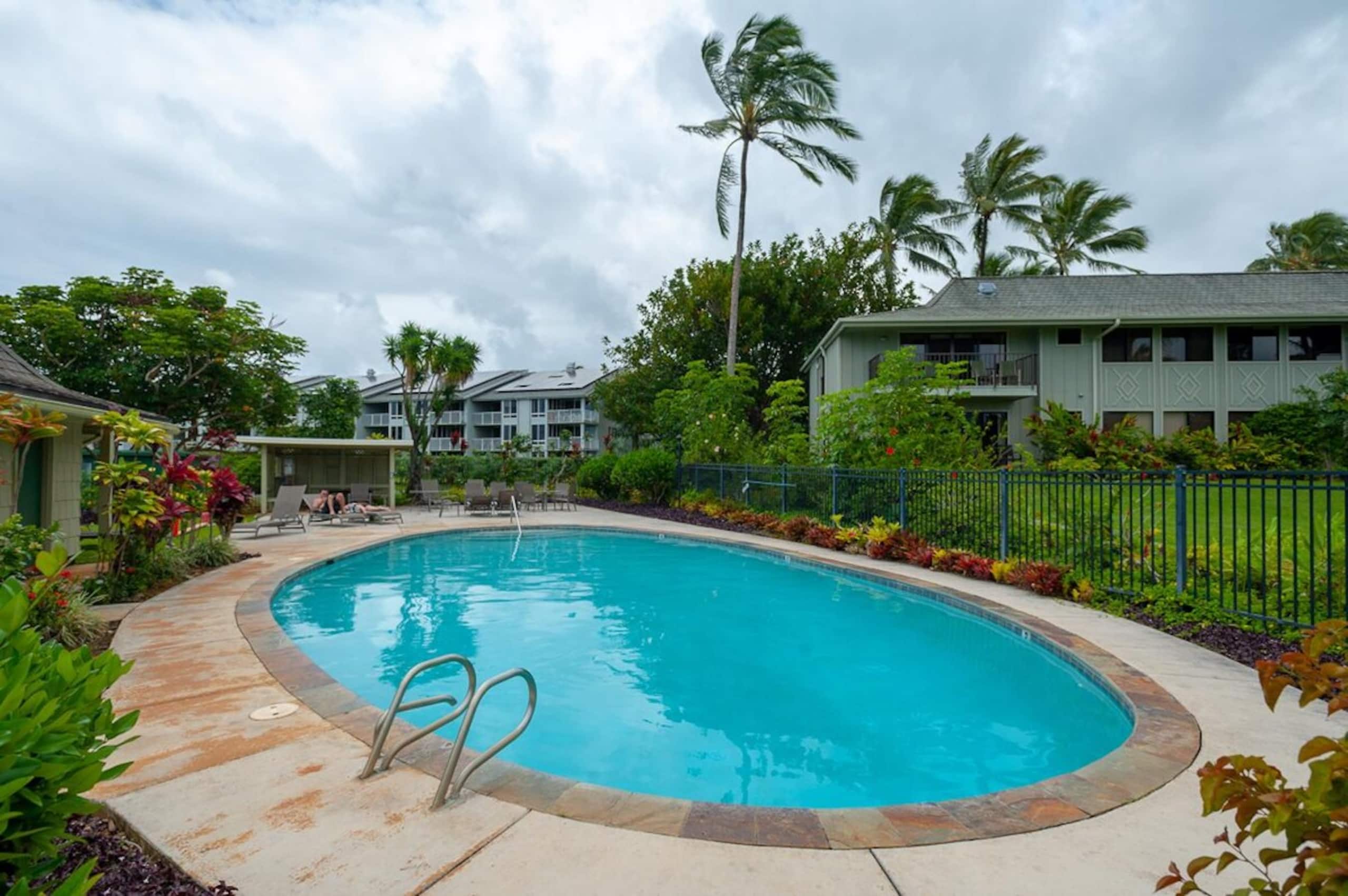 Oceanfront condo with incredible views - Photo 4