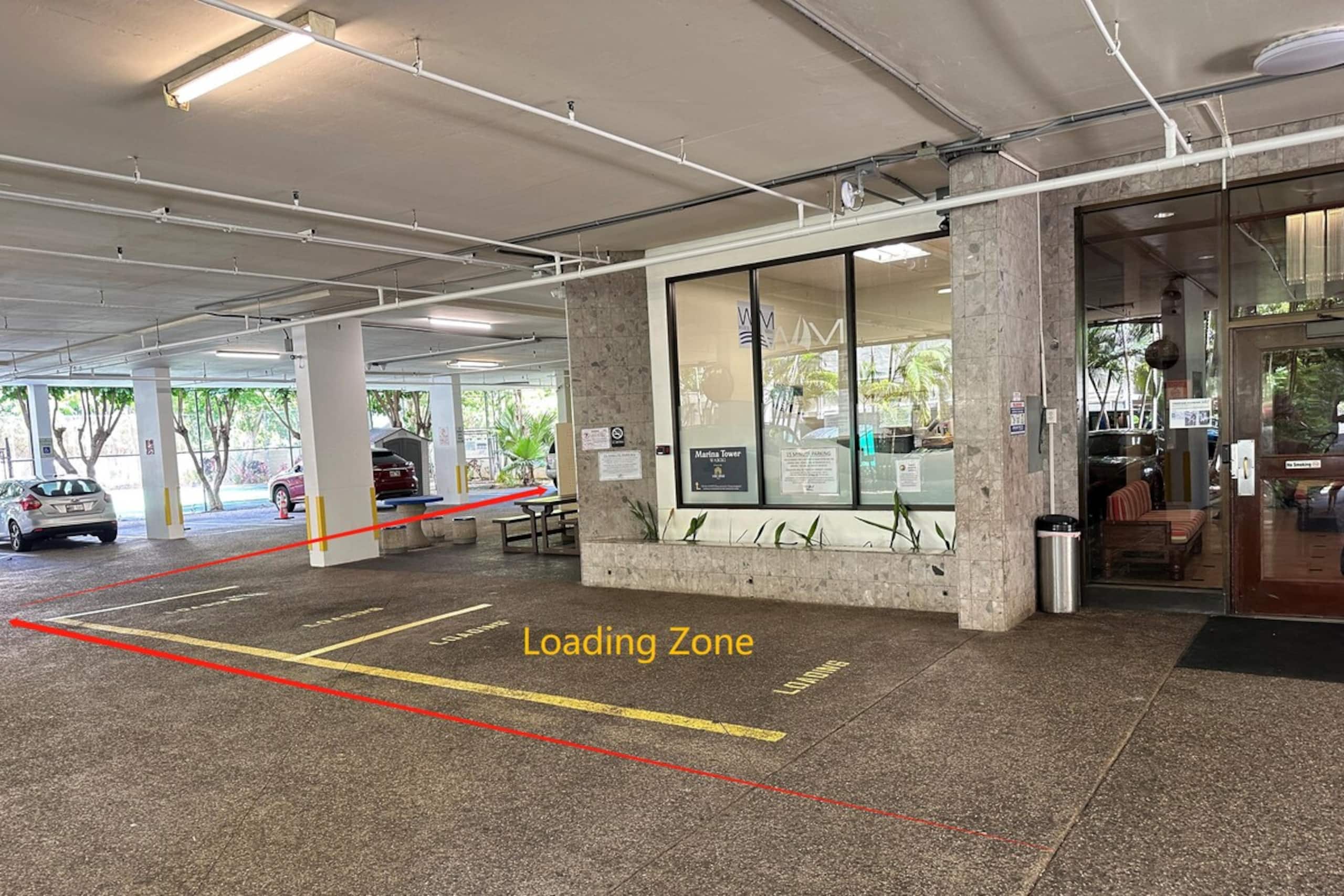 Free Parking/Ocean View/Steps to Beach & Mall 33F - Photo 2