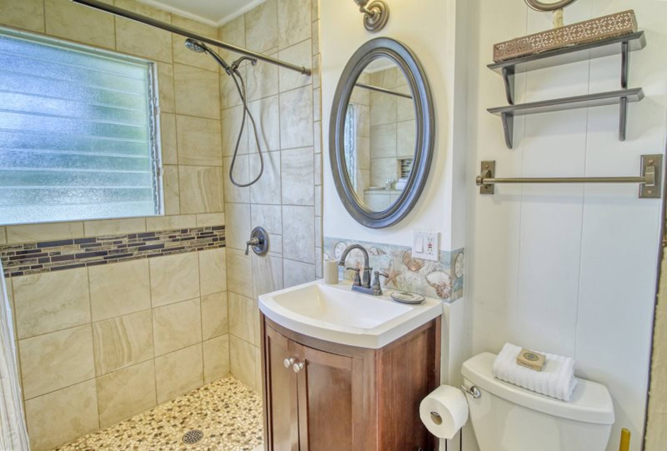 Kapaa Sands Unit 22 - Photo 10