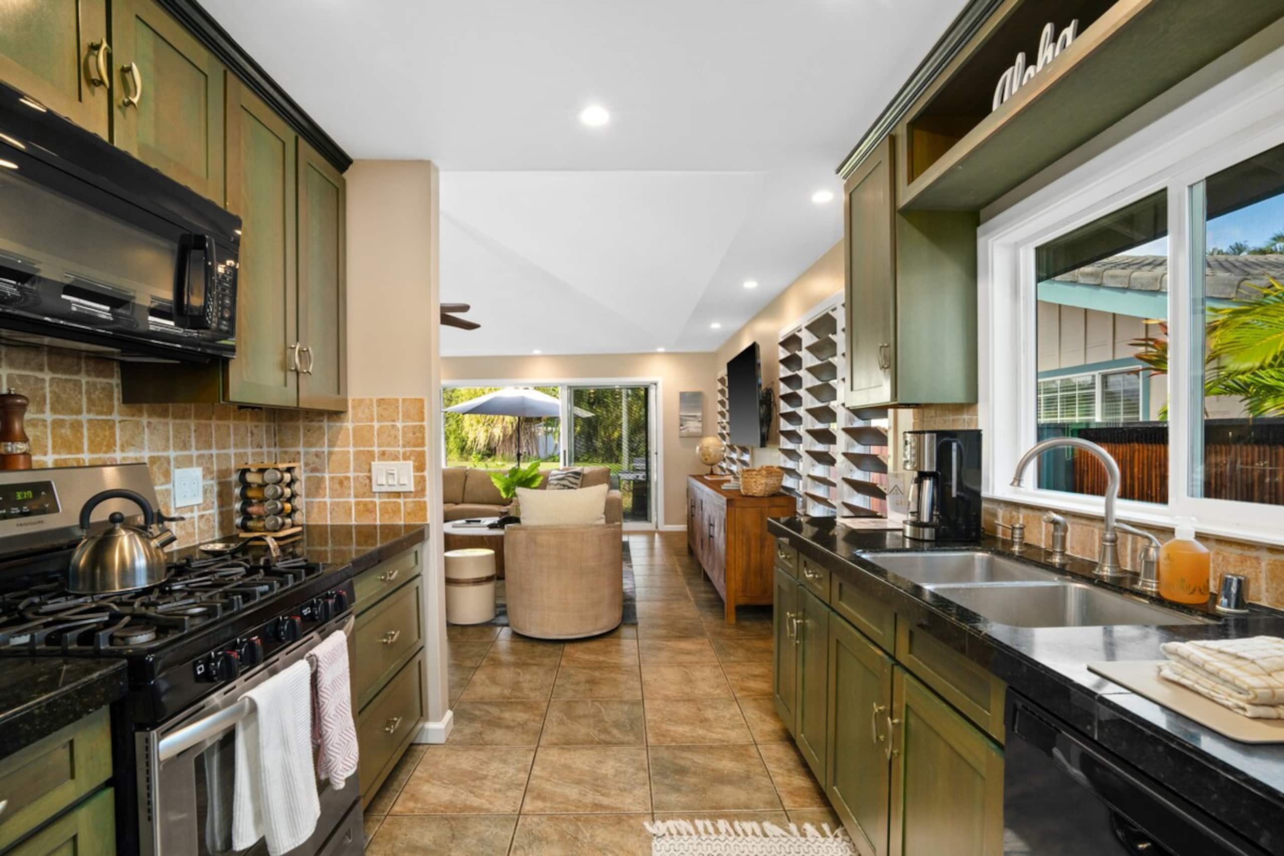 3BR Poipu home, 5min walk to beach - Photo 24