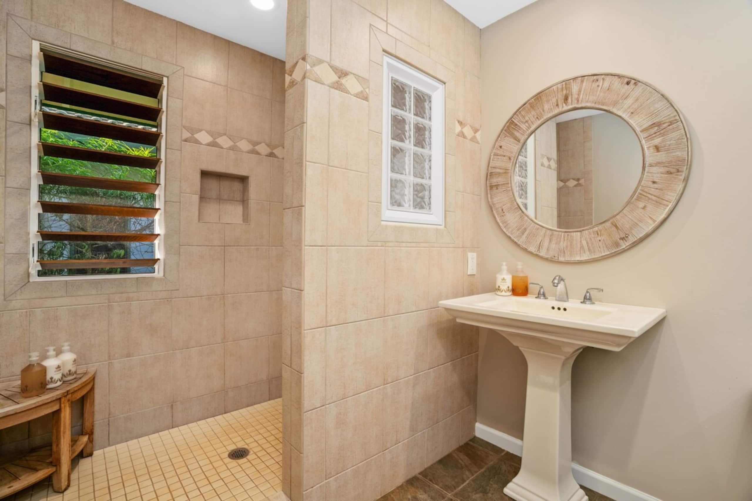 3BR Poipu home, 5min walk to beach - Photo 40