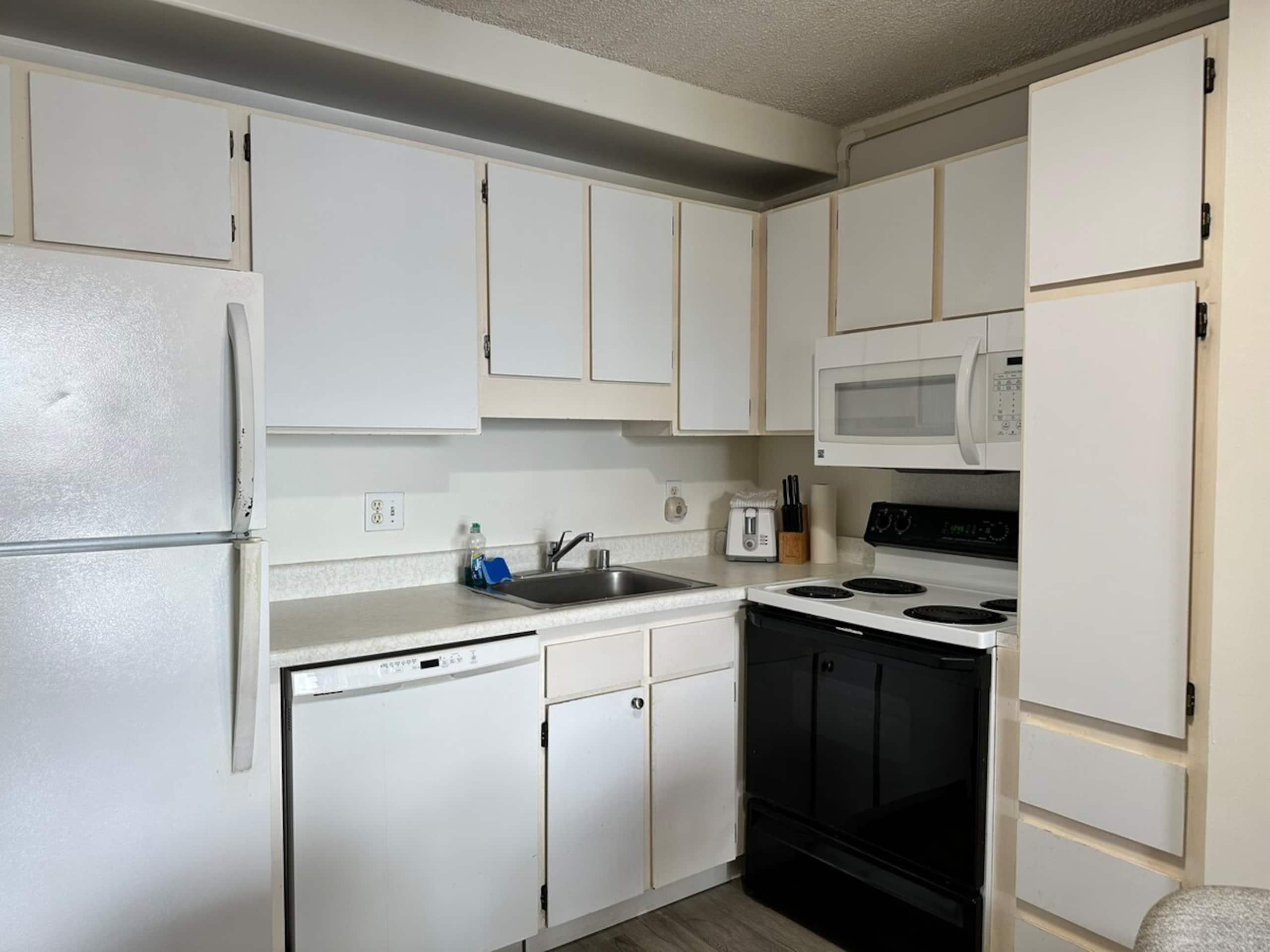 Waikiki Resort District - Photo 6