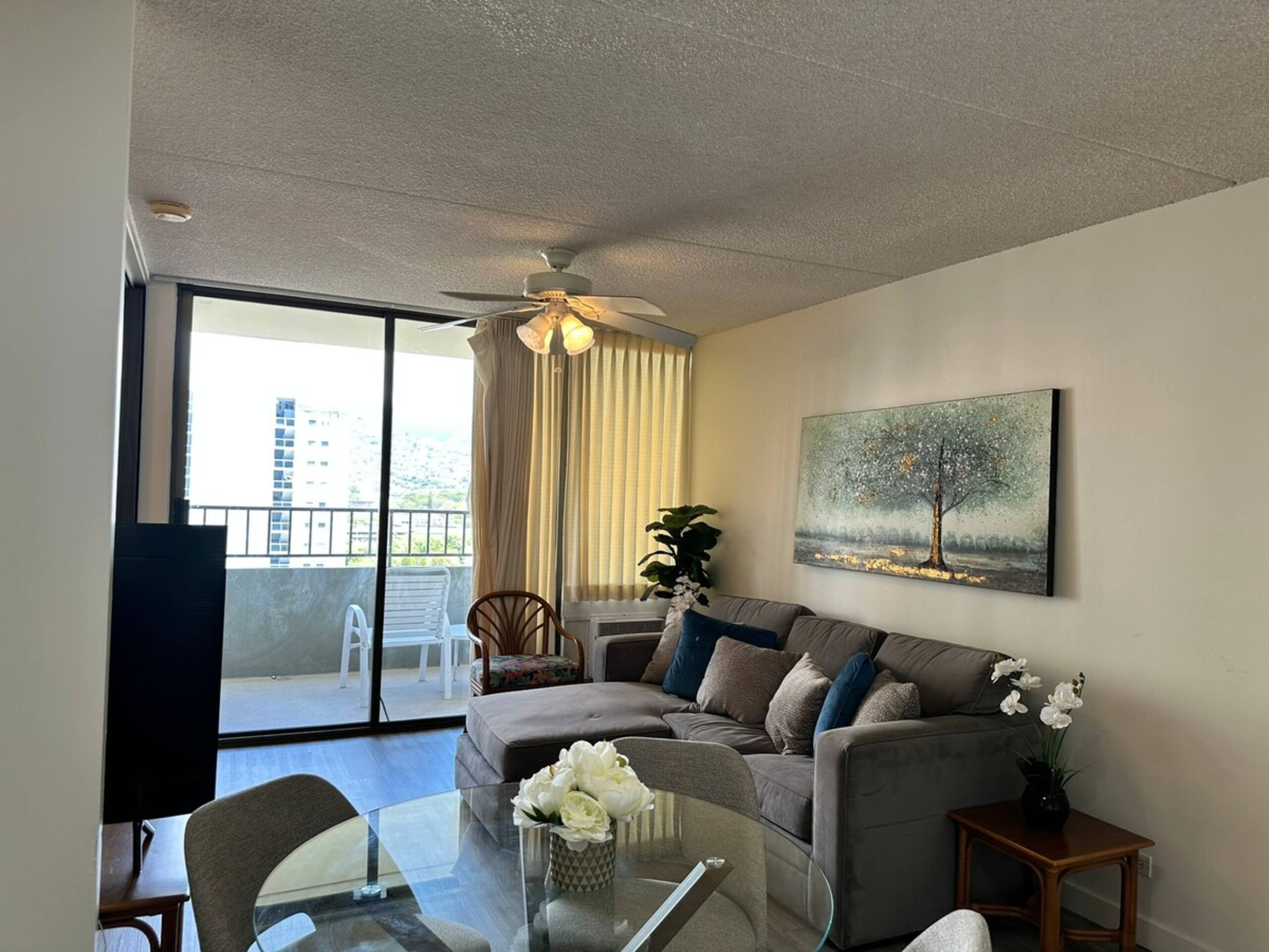 Waikiki Resort District - Photo 5