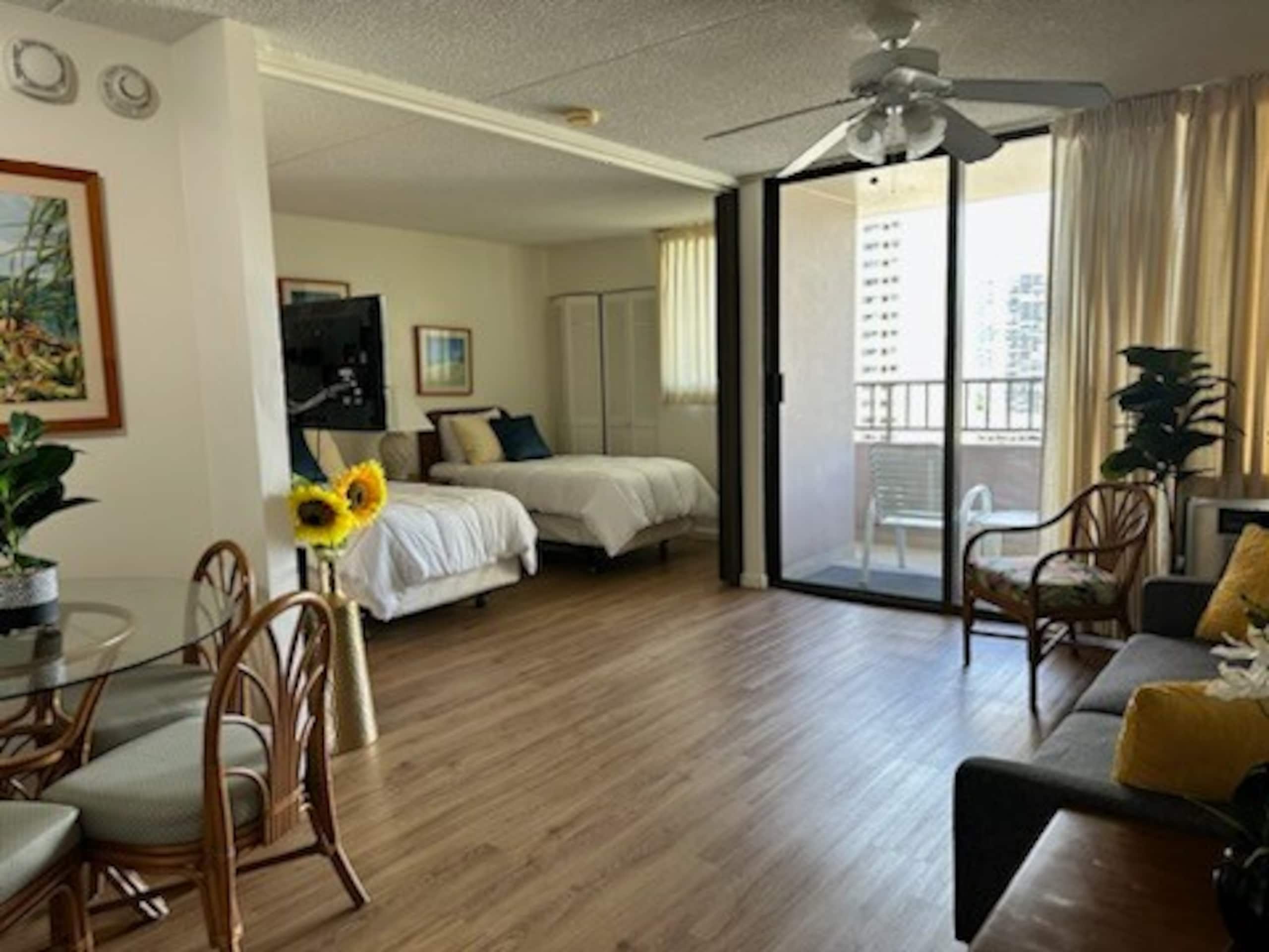 Waikiki Resort District - Photo 11