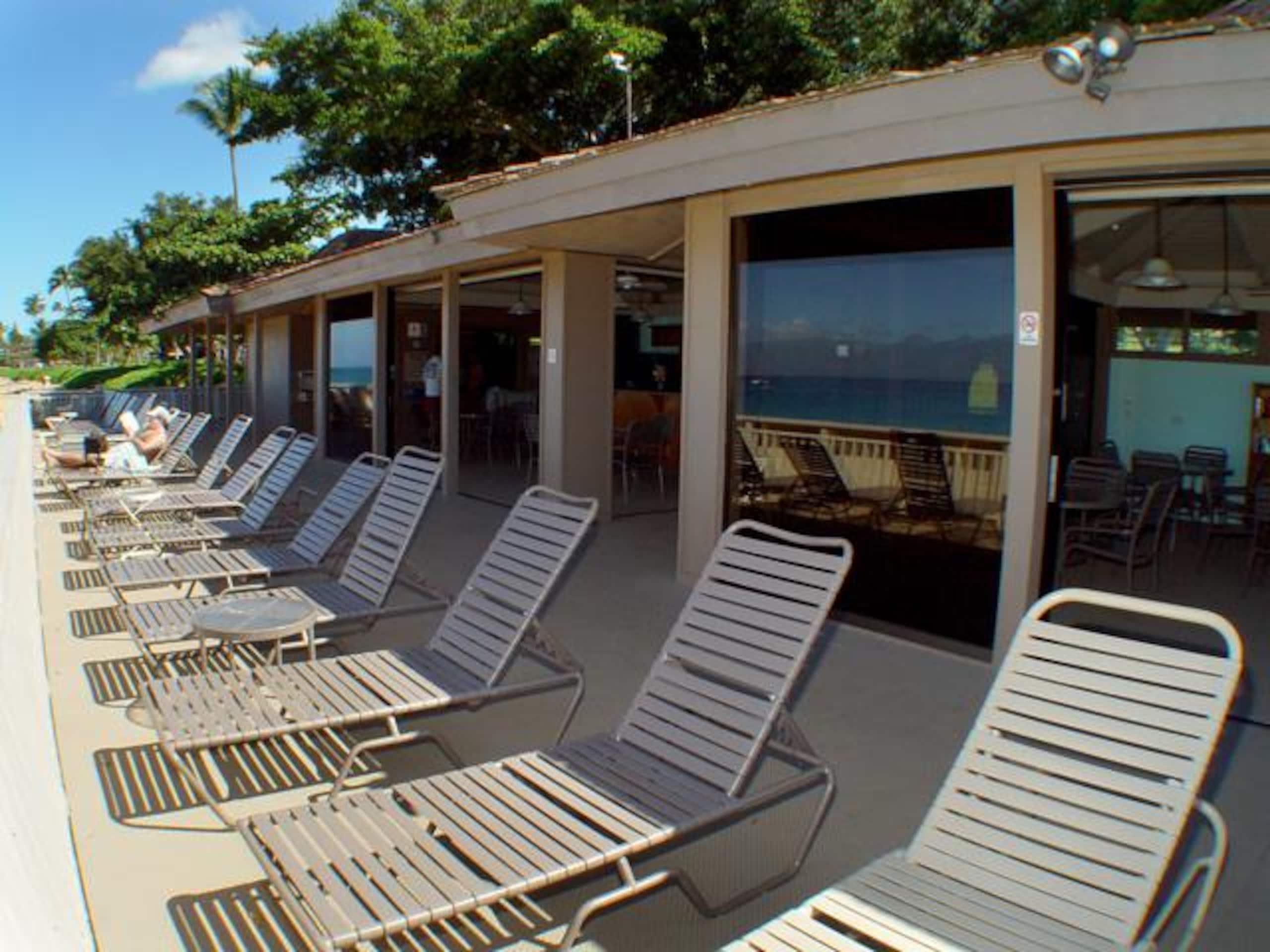 Great value Sleeps 3, Private Beach Club, walk Kaa - Photo 7
