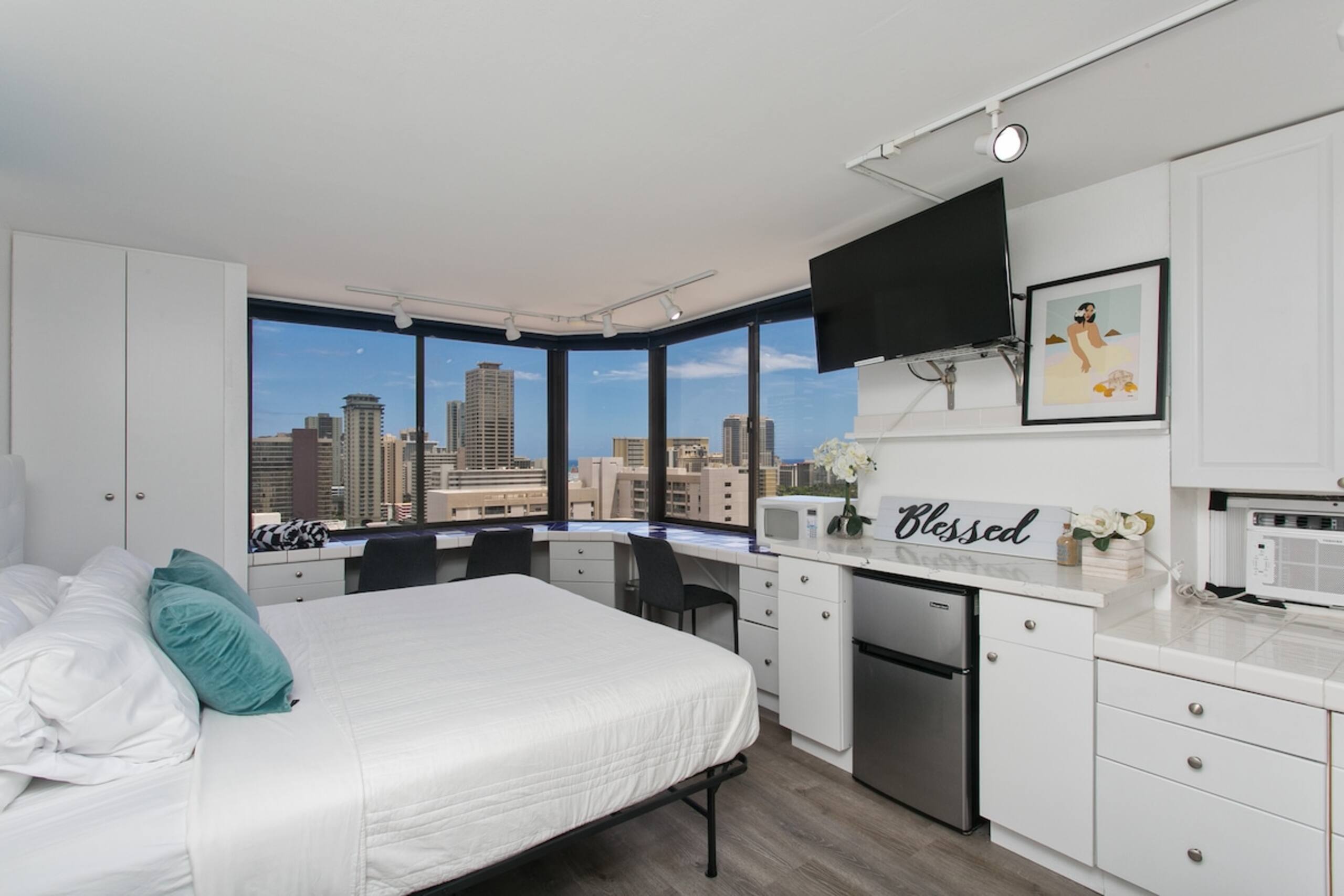 24 fl Studio- Oahu Oasis 1 King Bed - Photo 2