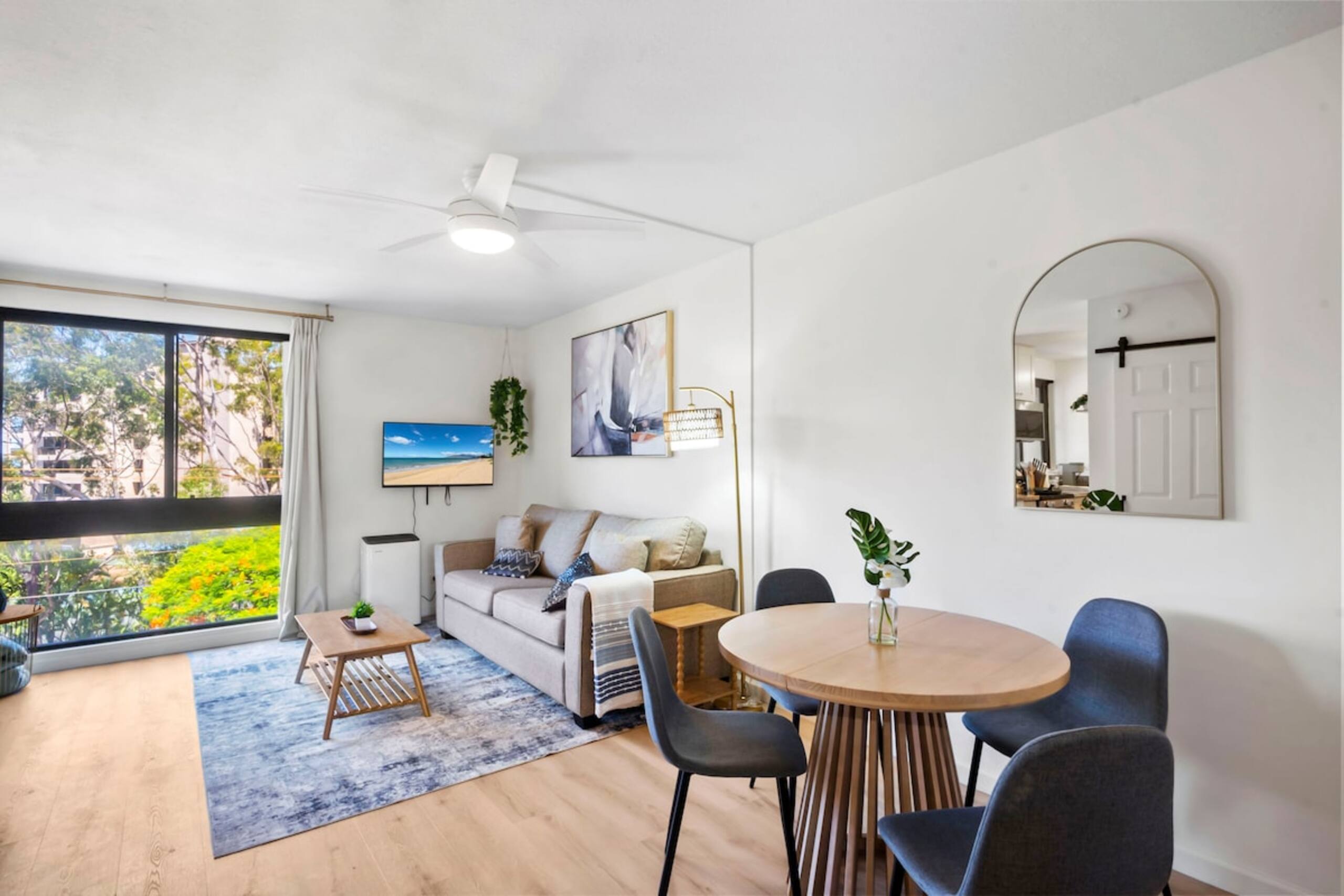 Steps to Sand & Surf - Fully Renovated Condo - Photo 13