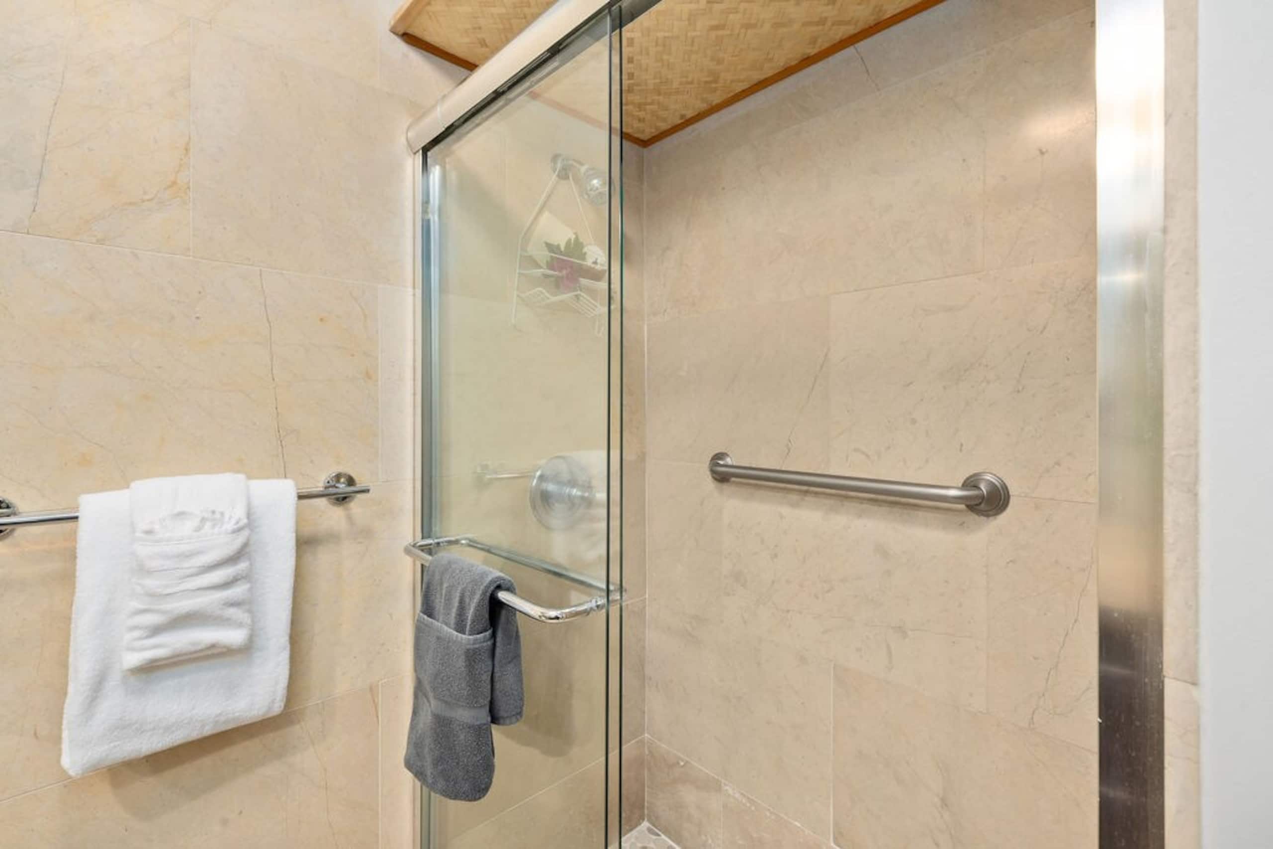Top Notch Condo w/ AC - Photo 33