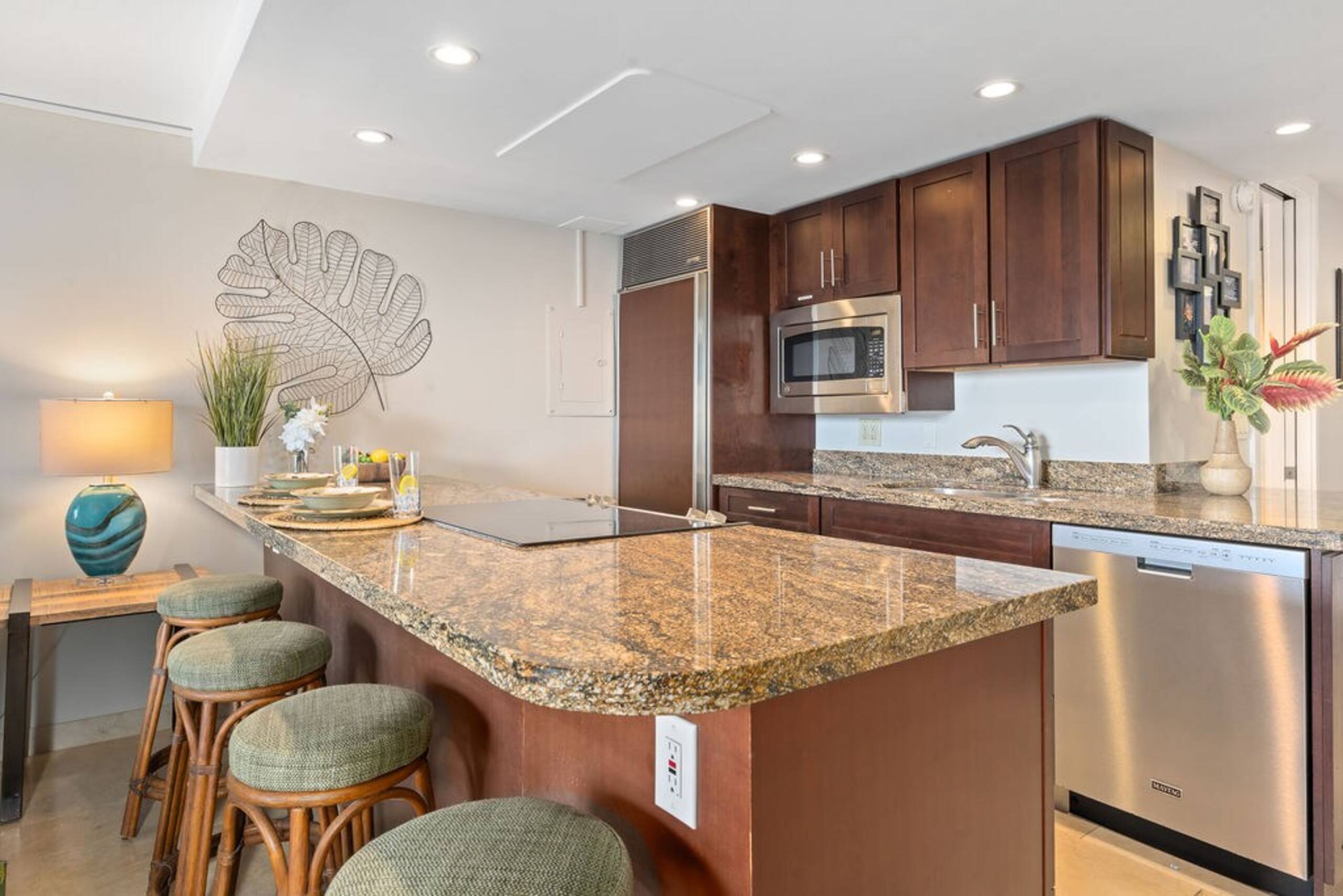Top Notch Condo w/ AC - Photo 13