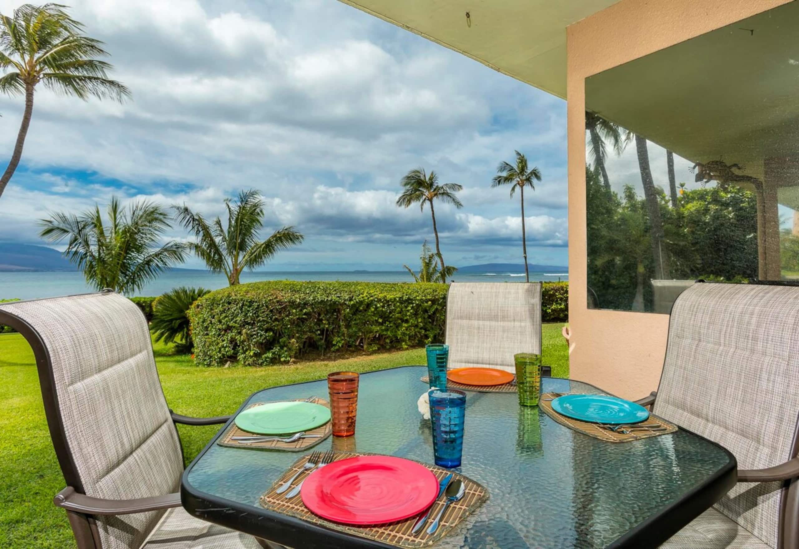 Beachfront condo w/ pool and hot tub Maui - Photo 2