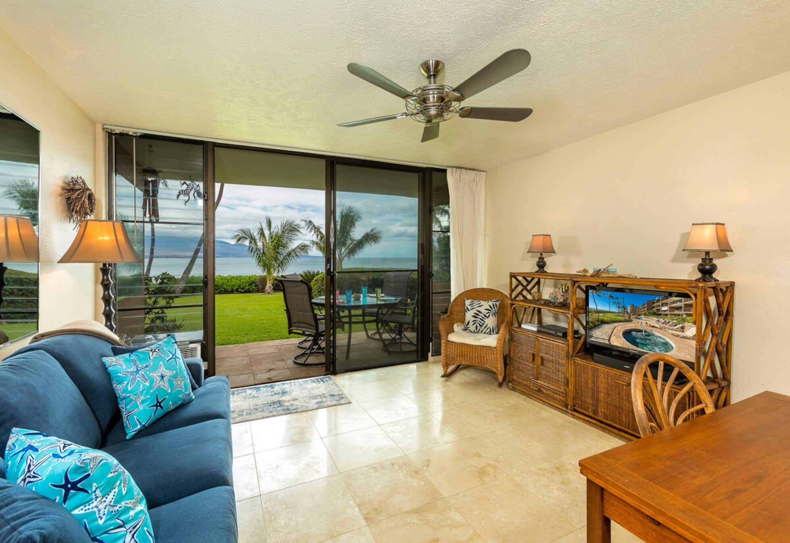 Beachfront condo w/ pool and hot tub Maui - Photo 10