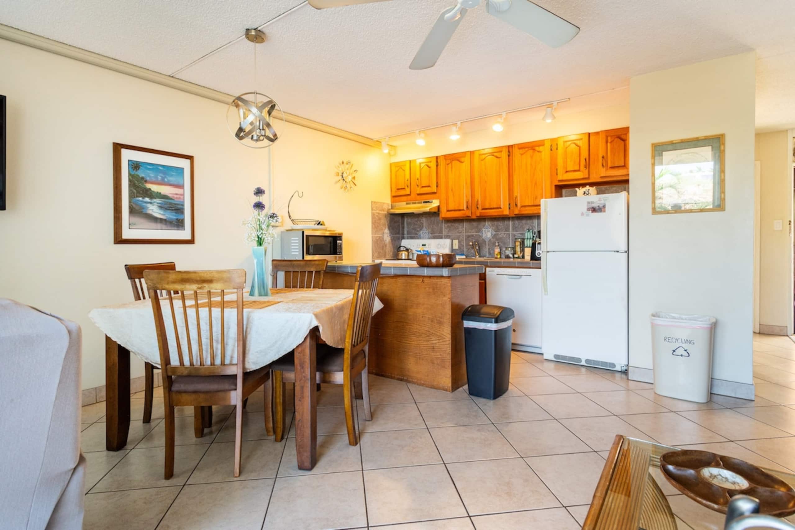 Affordable Maui Accommod. in a HOTEL Zoned Resort - Photo 17
