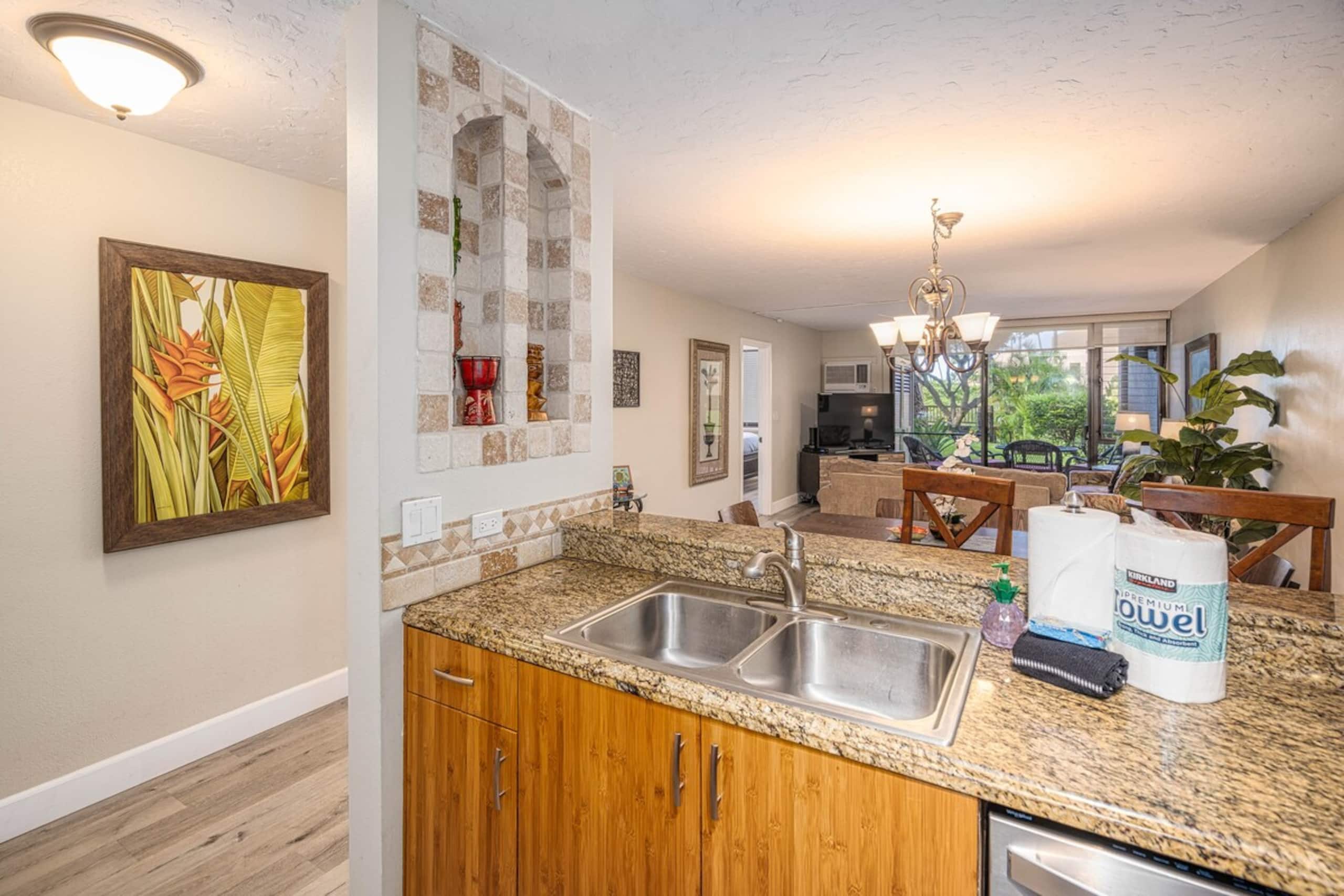 Kamaole Sands 5-112-Rare 2 Bedroom Ground Floor-AC - Photo 9