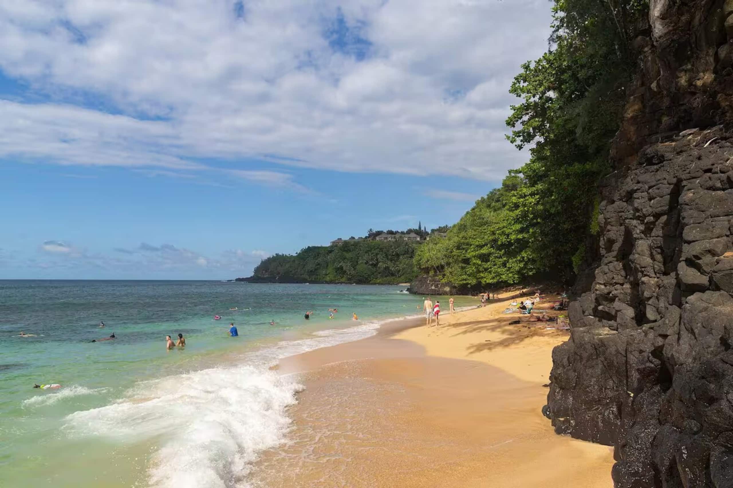 Perfect Private Getaway Minutes to Hanalei Bay - Photo 50