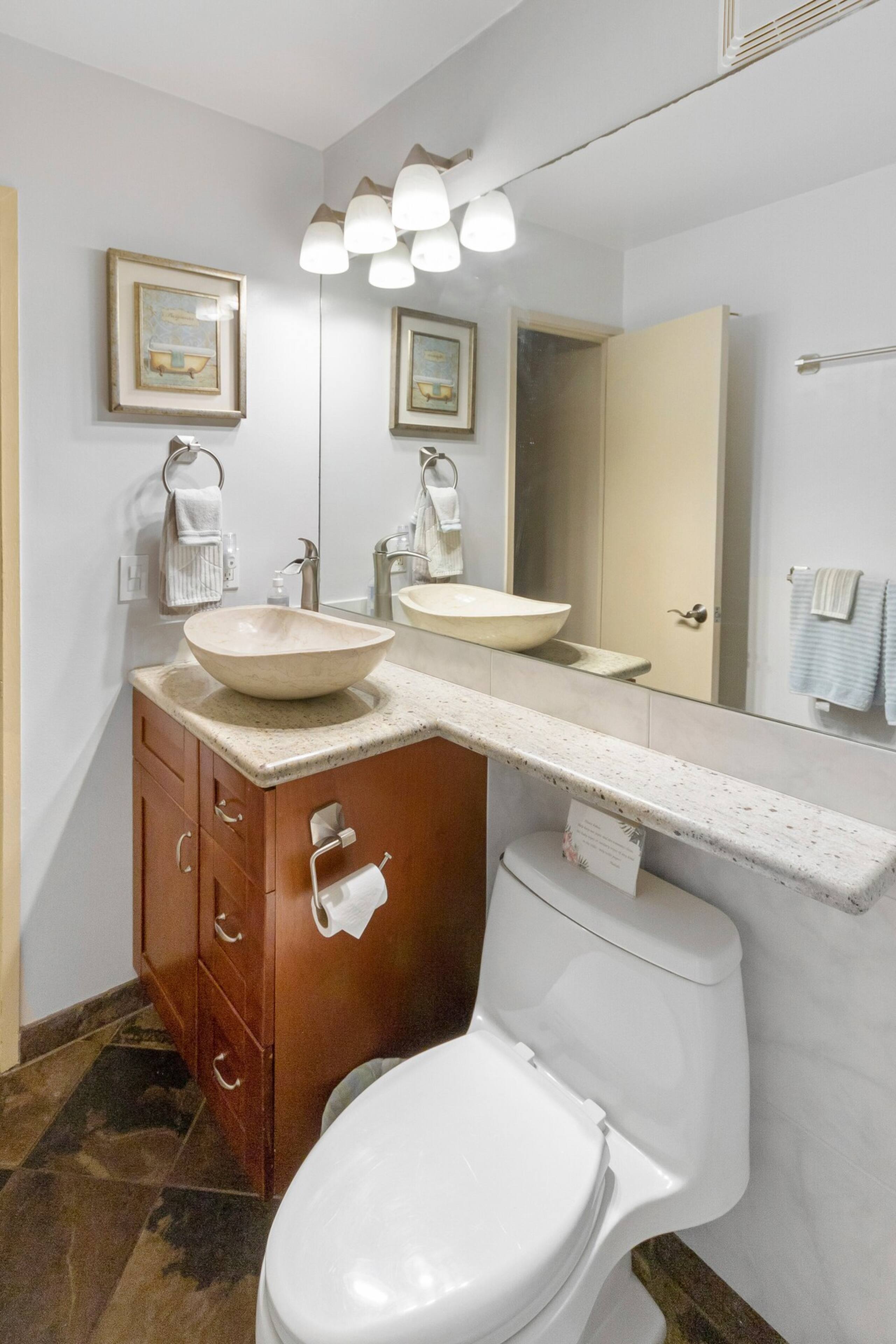 Panoramic Ocean View Fully Renovated A/C LEI203 - Photo 23