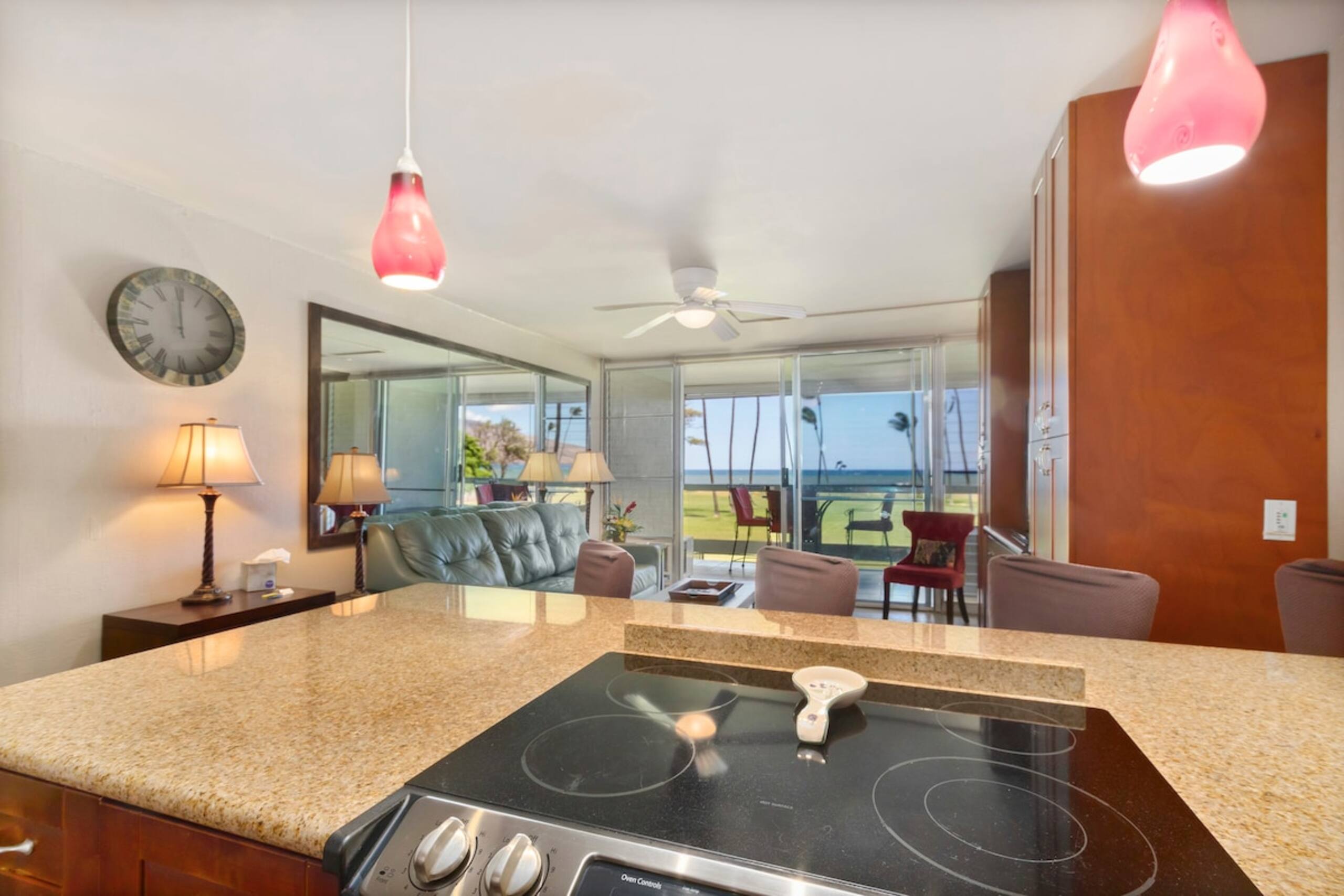 Panoramic Ocean View Fully Renovated A/C LEI203 - Photo 7