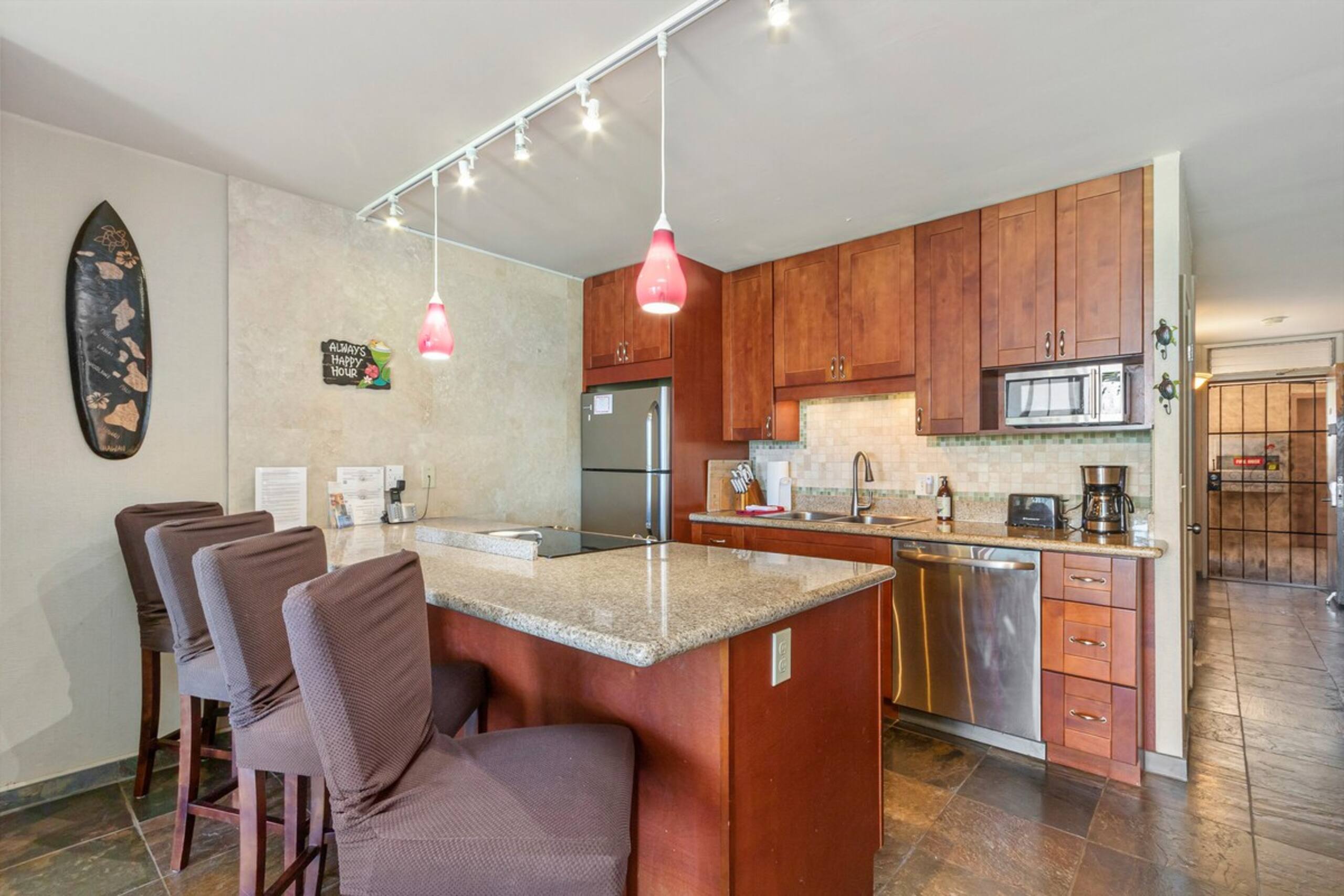 Panoramic Ocean View Fully Renovated A/C LEI203 - Photo 5
