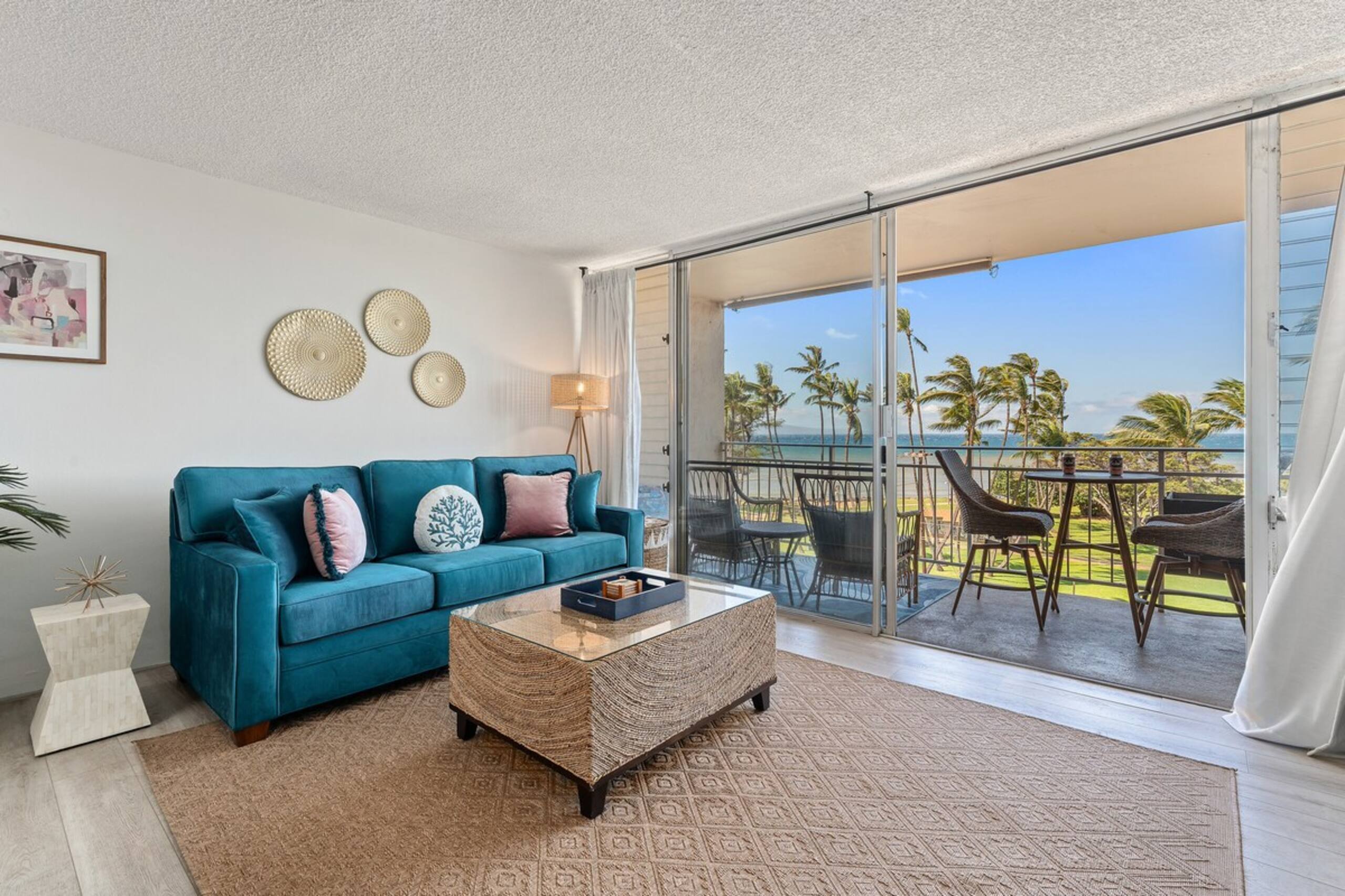 Aloha Love: Ocean View • AC • Beach & Food Nearby - Photo 4