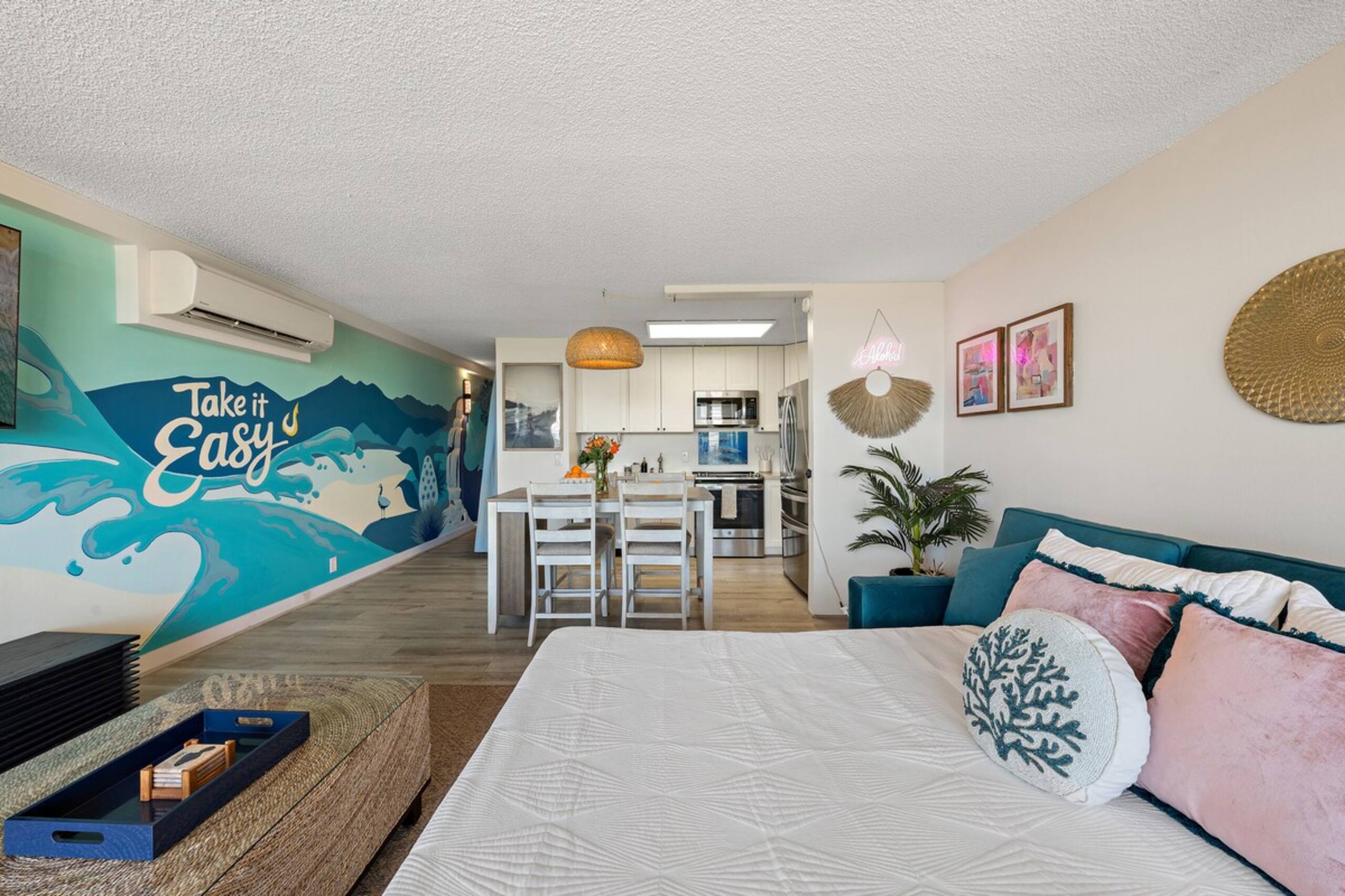 Aloha Love: Ocean View • AC • Beach & Food Nearby - Photo 23