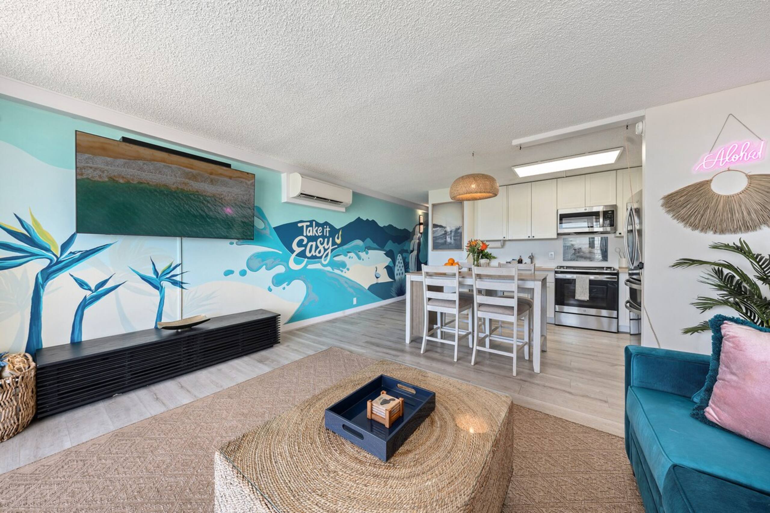 Aloha Love: Ocean View • AC • Beach & Food Nearby - Photo 8