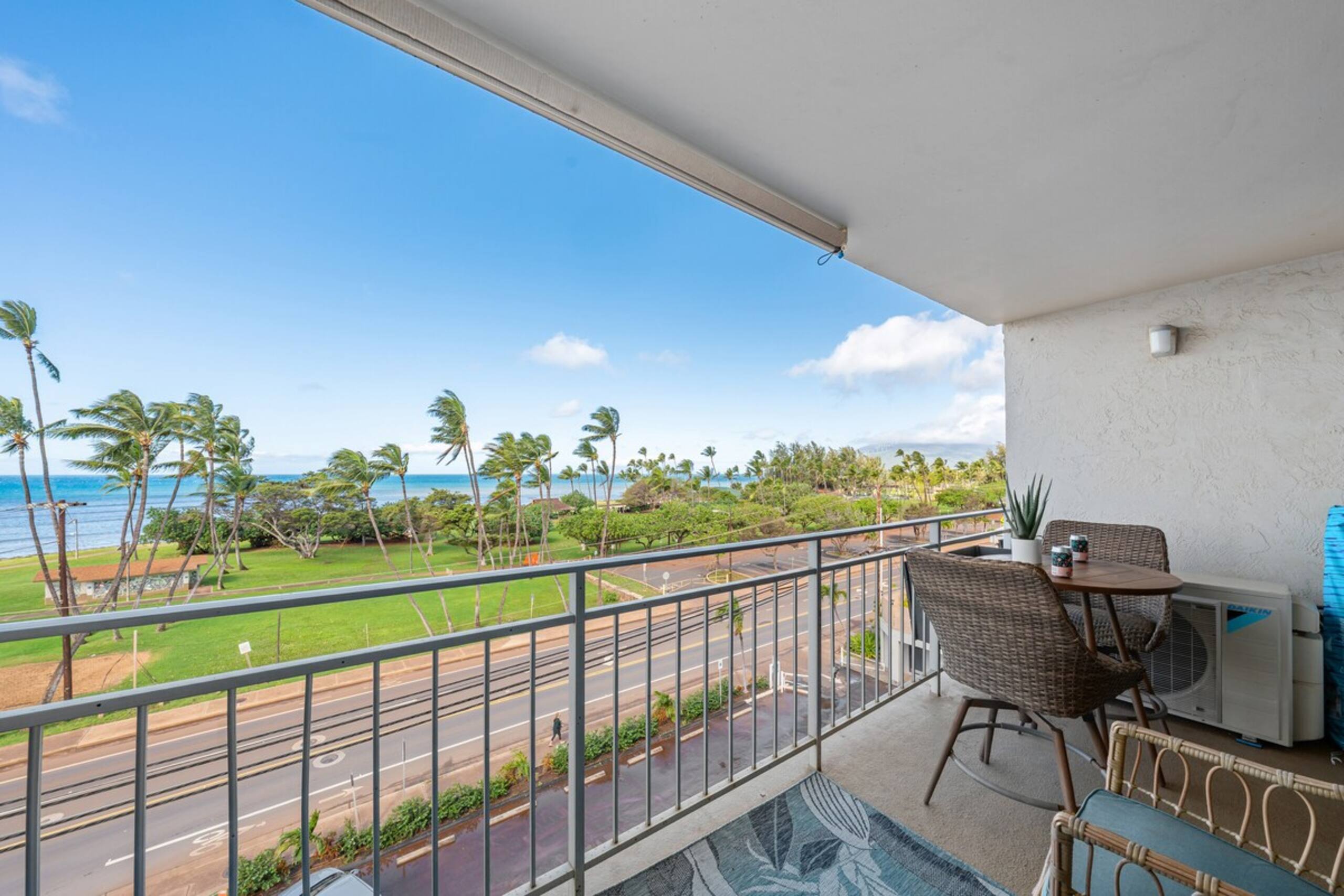 Aloha Love: Ocean View • AC • Beach & Food Nearby - Photo 68
