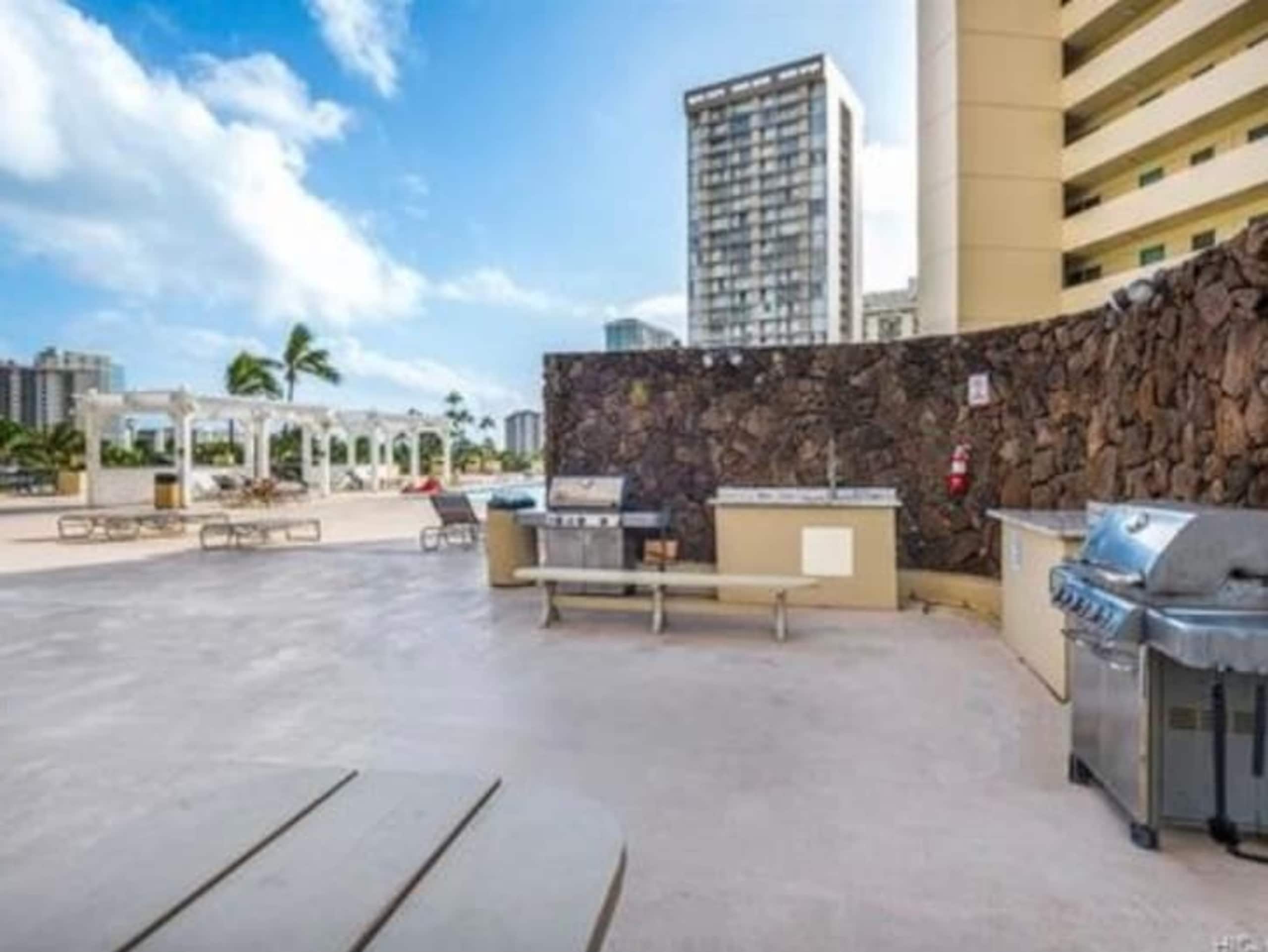Ocean View Lovely Studio in Waikiki on the 32nd FL - Photo 36