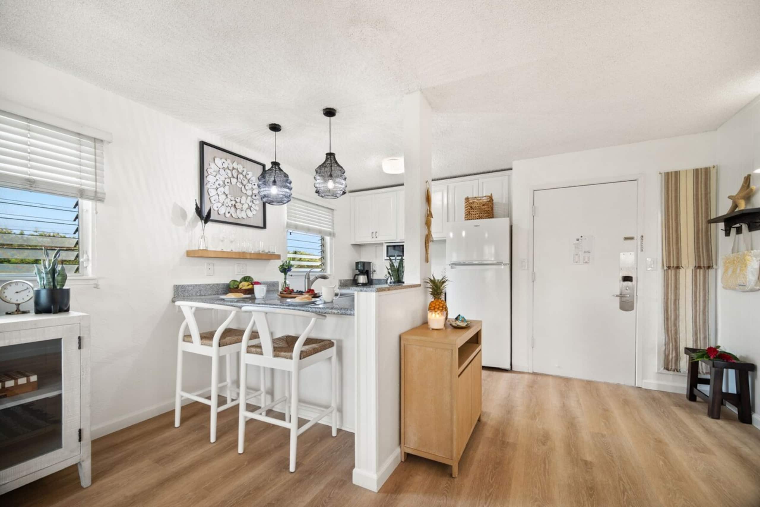 New Remodeled Kuaui Escape! 1/1  with WiFi, AC - Photo 9