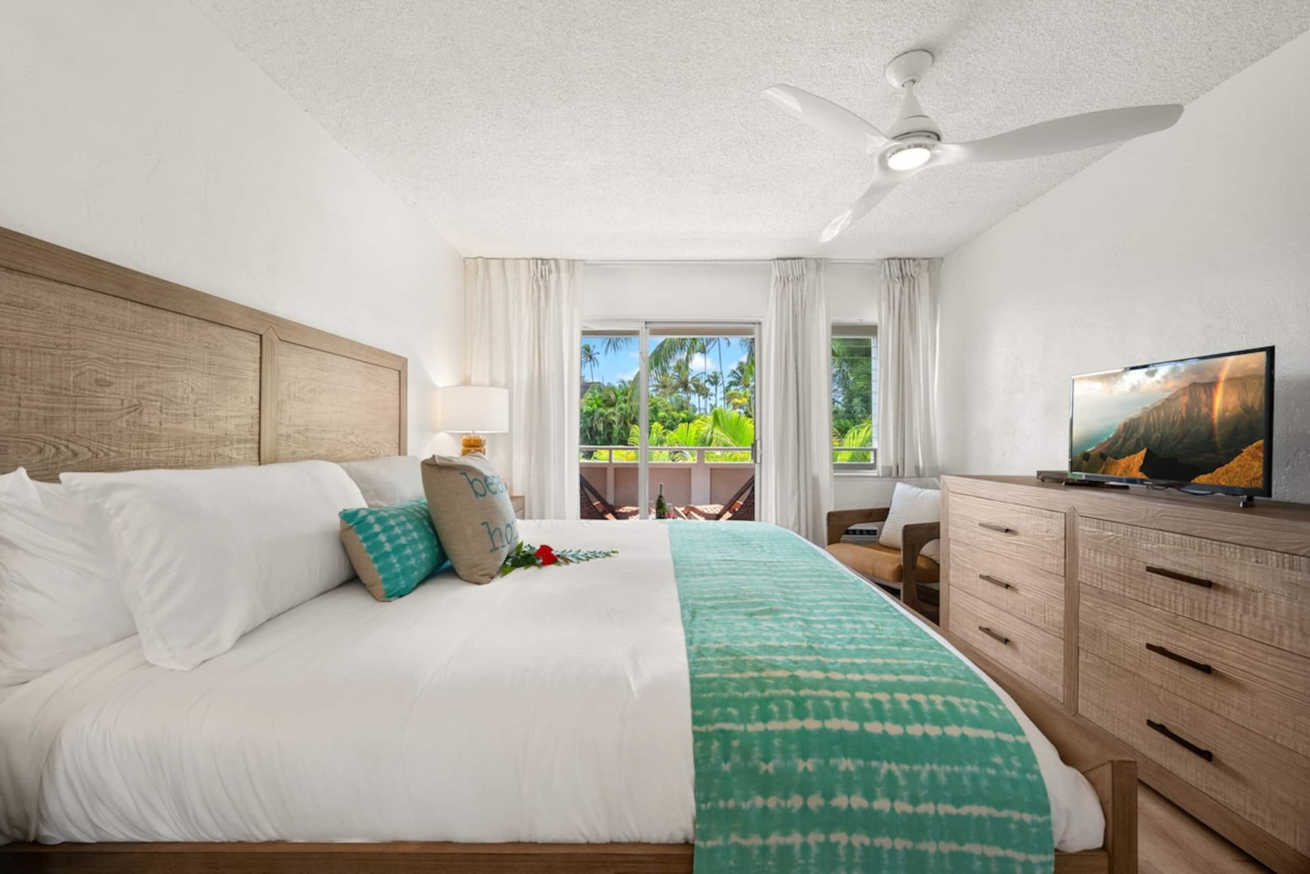New Remodeled Kuaui Escape! 1/1  with WiFi, AC - Photo 16