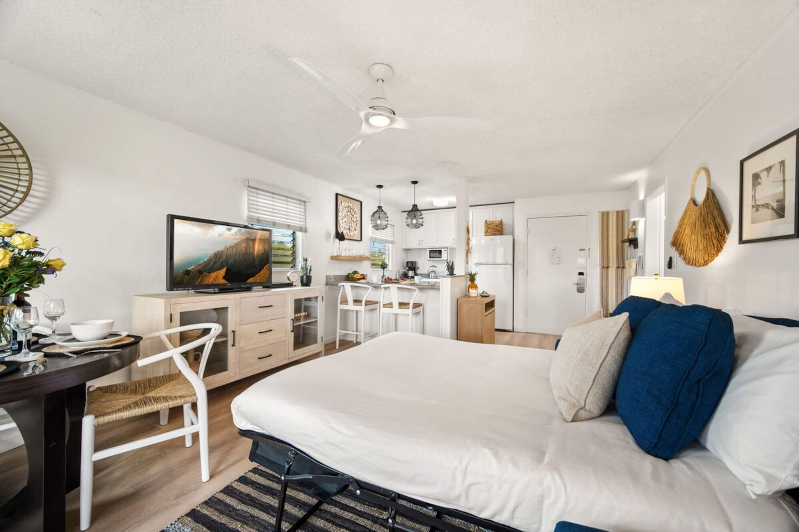 New Remodeled Kuaui Escape! 1/1 with WiFi, AC - Photo 5