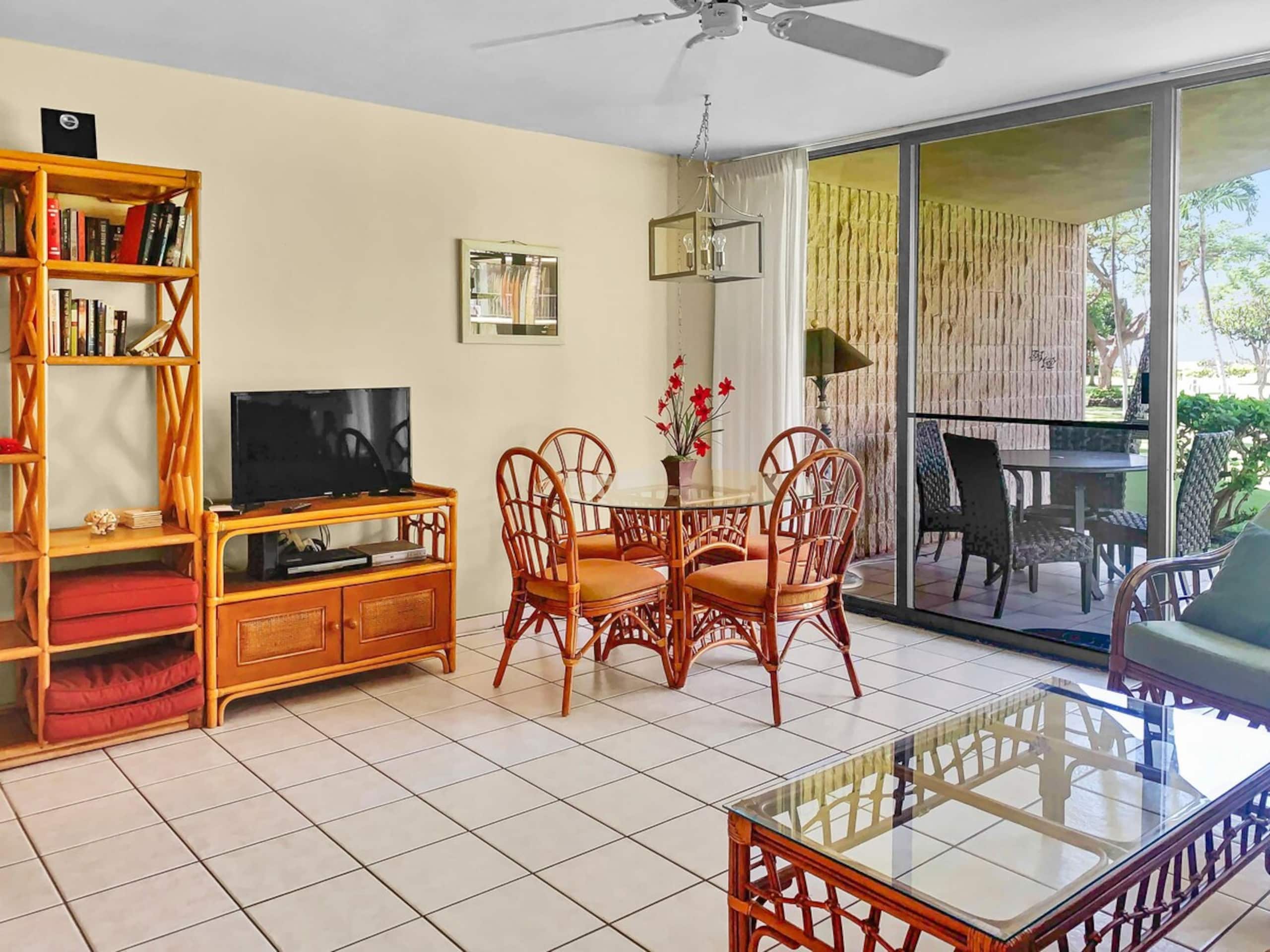 Ground Floor Maui Sunset B105 on the oceanfront in - Photo 3