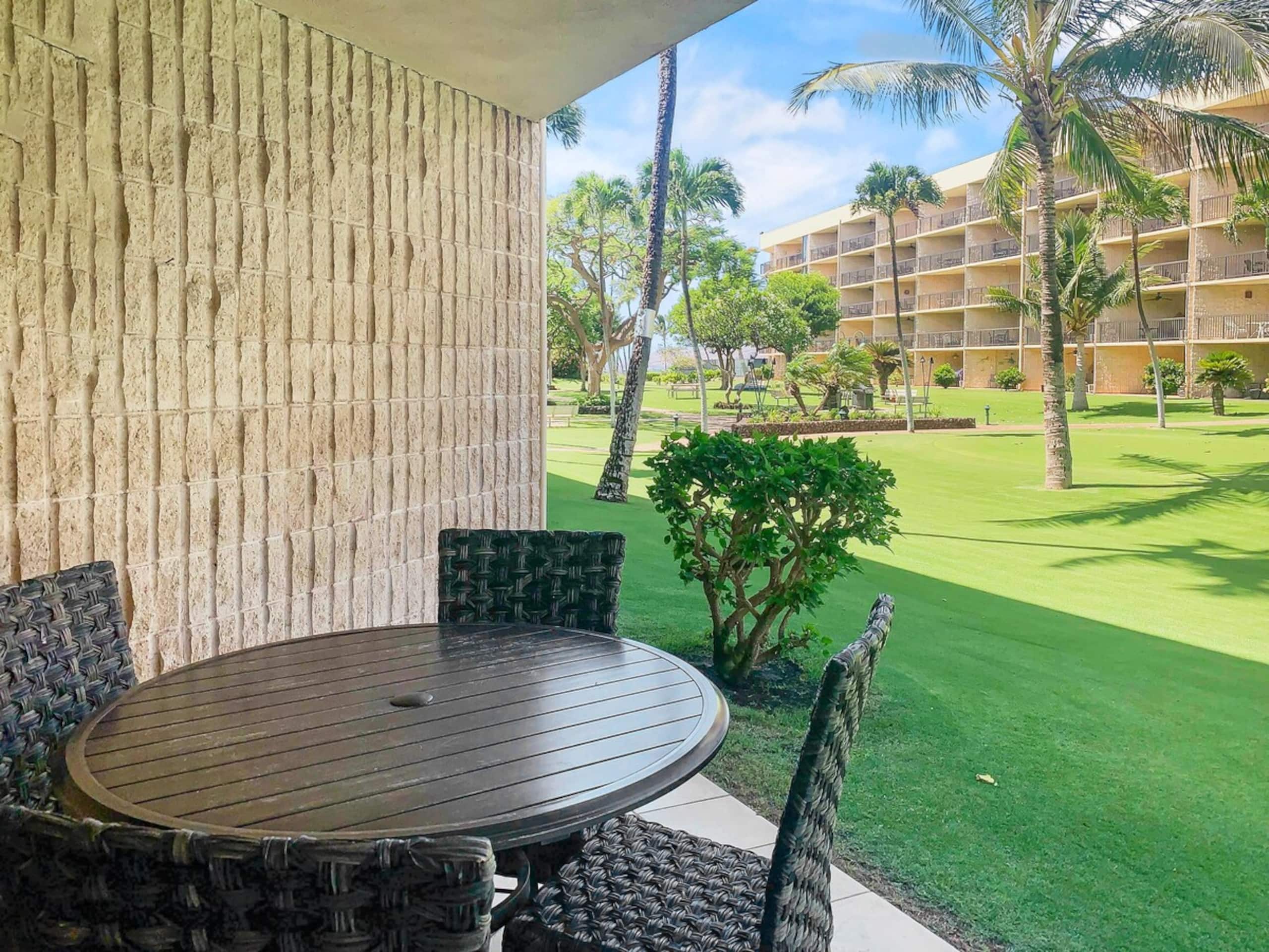 Ground Floor Maui Sunset B105 on the oceanfront in - Photo 29