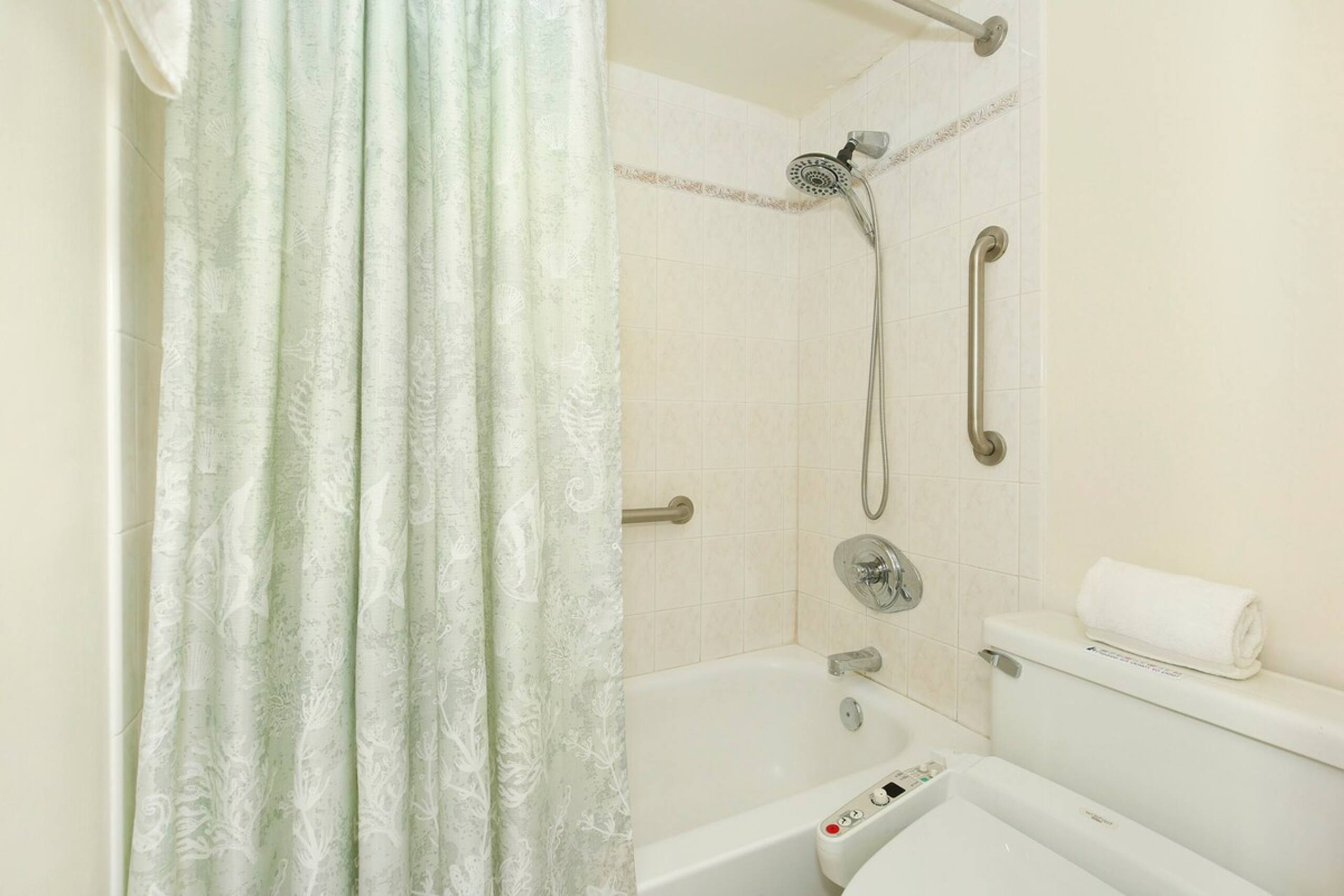 Budget-Friendly Washer/Dryer, Parking WB611T2 - Photo 11