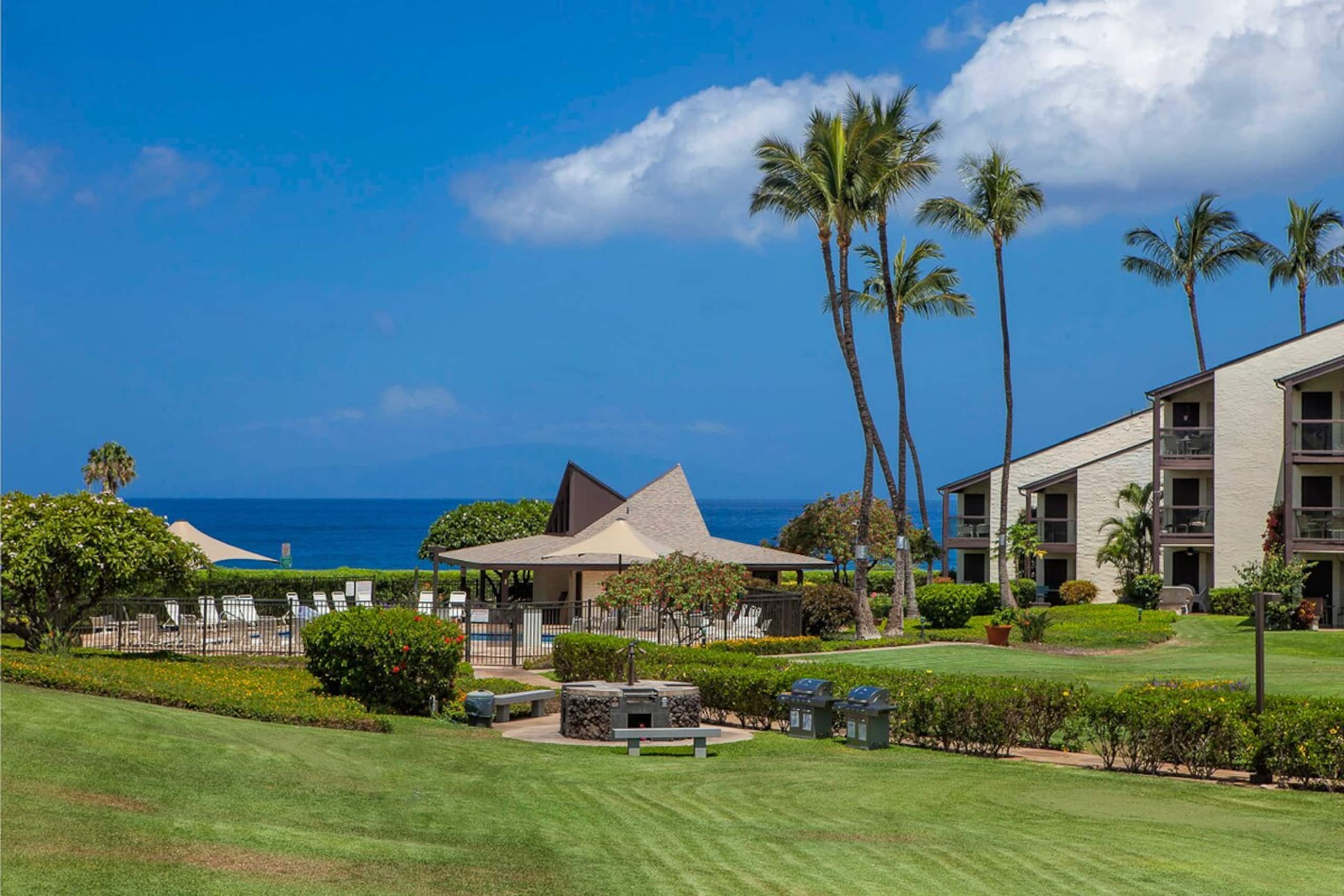 Ocean views and sunset lanai, steps to beach - Photo 45