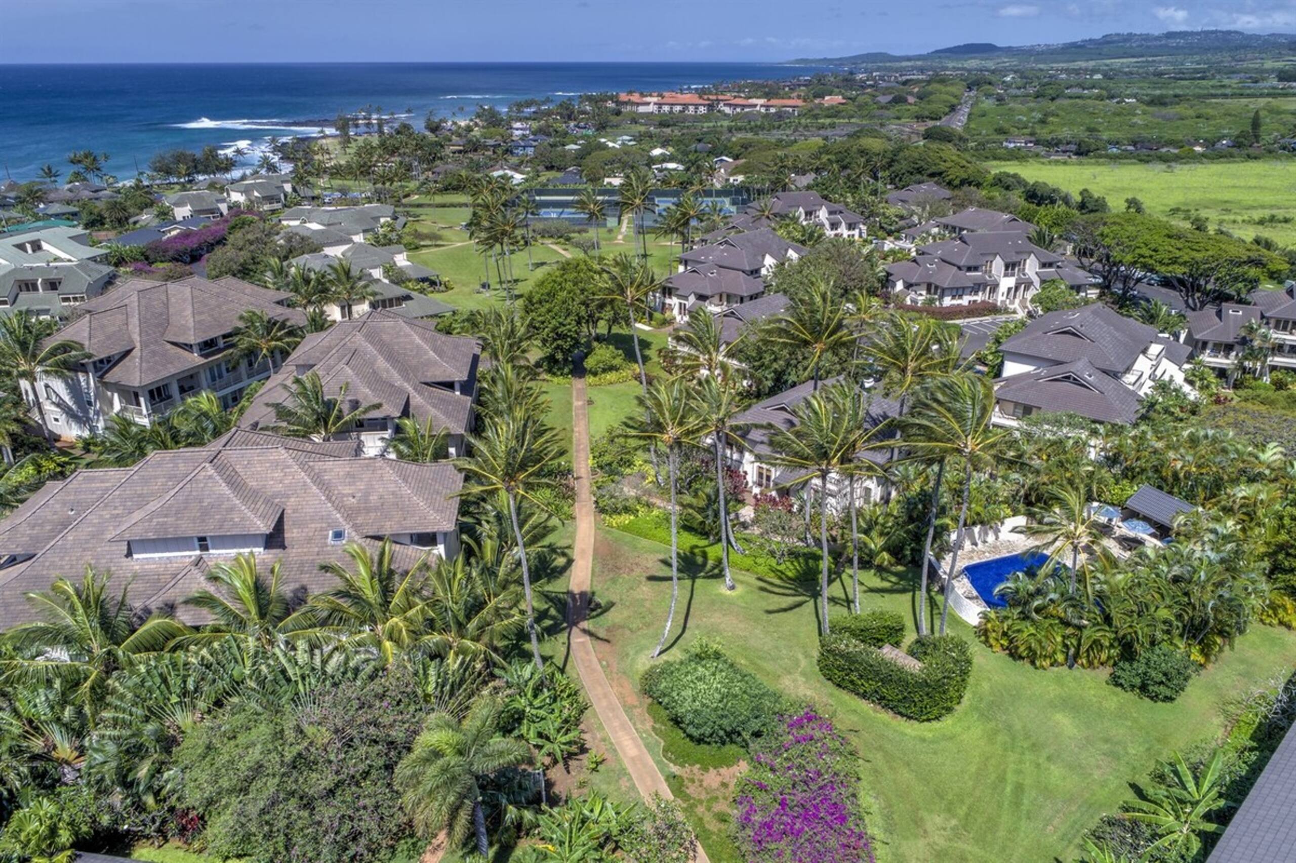 Luxurious 4BR/3.5BA House AC, Short Walk To Beach - Photo 40