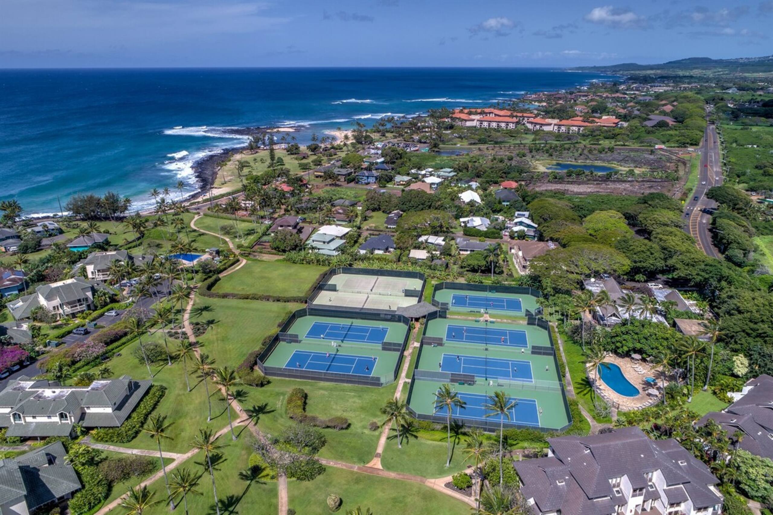 Luxurious 4BR/3.5BA House AC, Short Walk To Beach - Photo 45