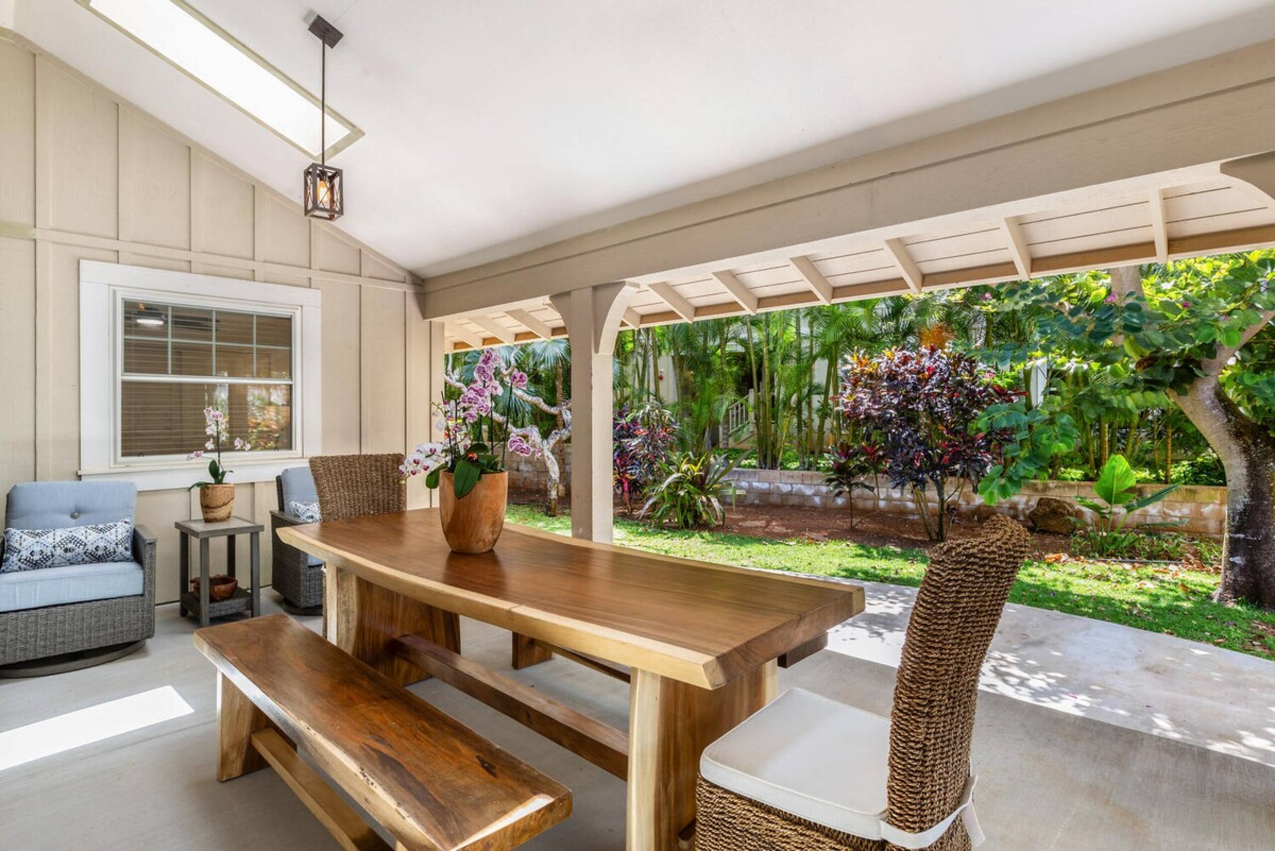 Luxurious 4BR/3.5BA House AC, Short Walk To Beach - Photo 10