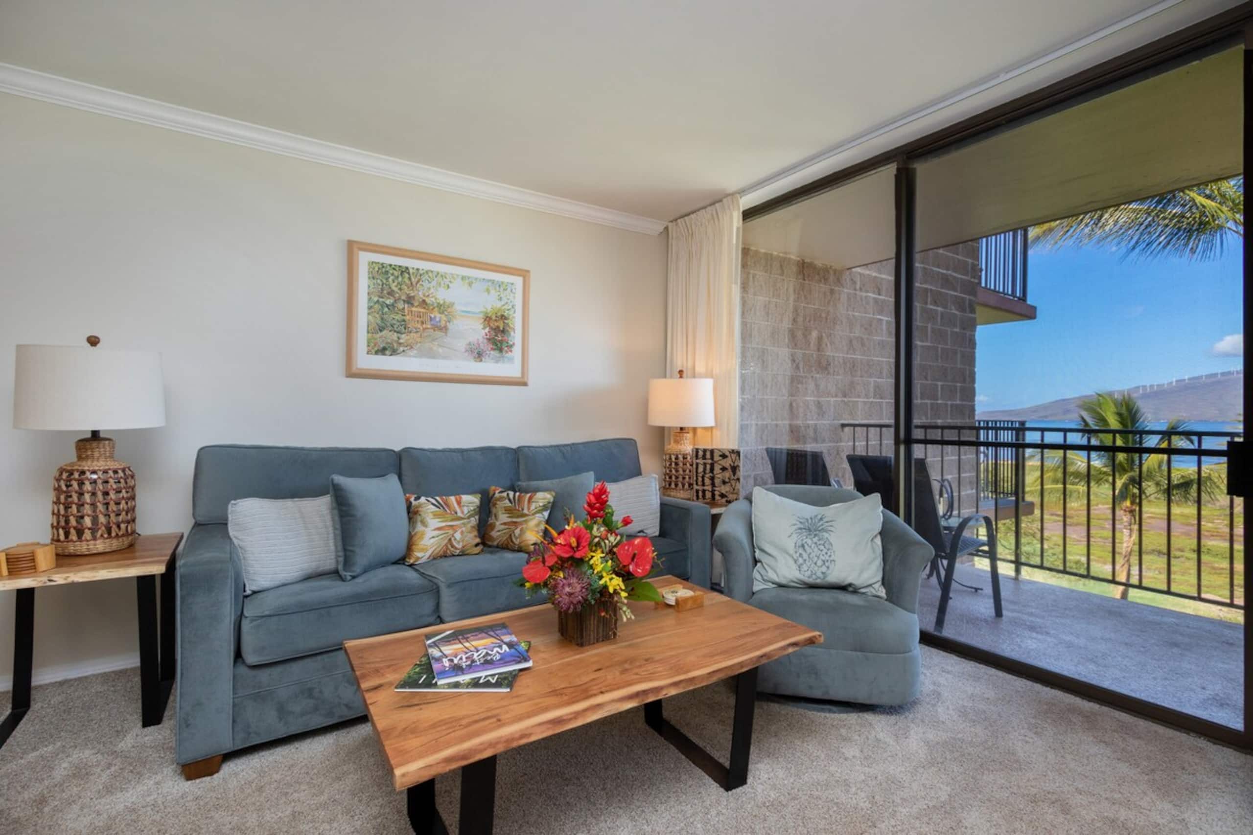 Kauhale Makai Beachfront Condo w/ Pool & Hot Tub - Photo 1