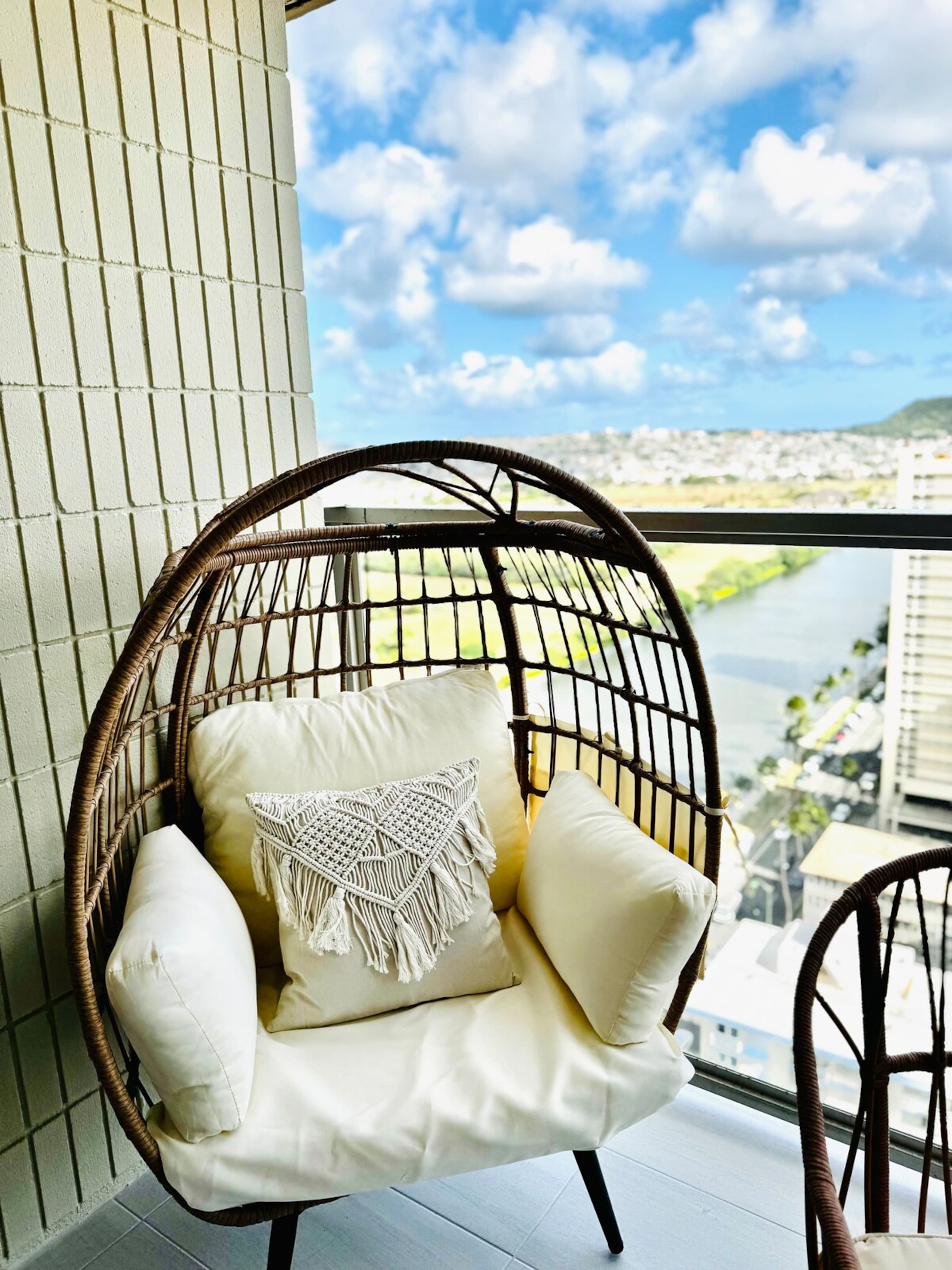 27th floor Diamondhead Oasis-Jacuzzi/Lanai NEW - Photo 29