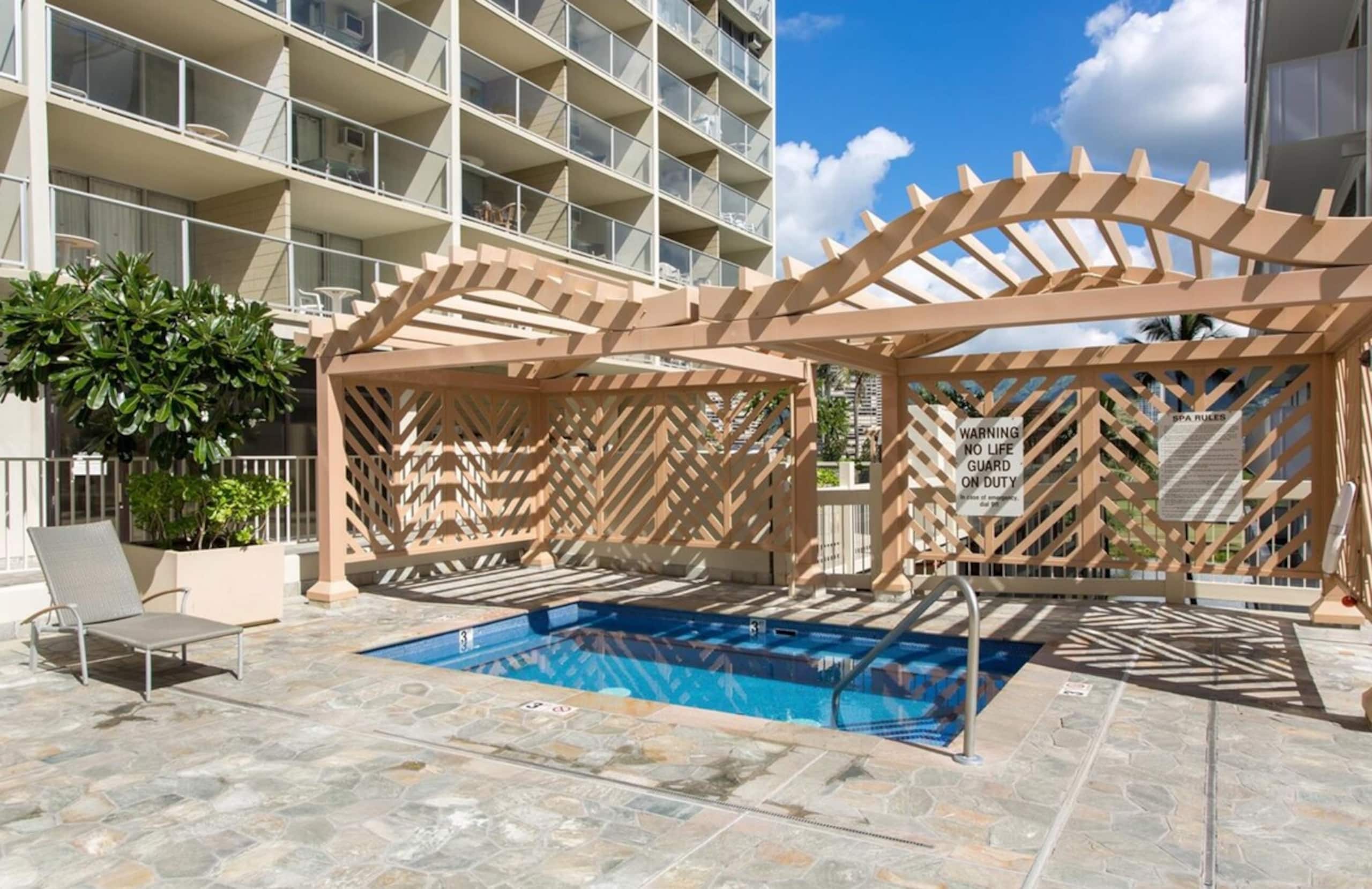 27th floor Diamondhead Oasis-Jacuzzi/Lanai NEW - Photo 42