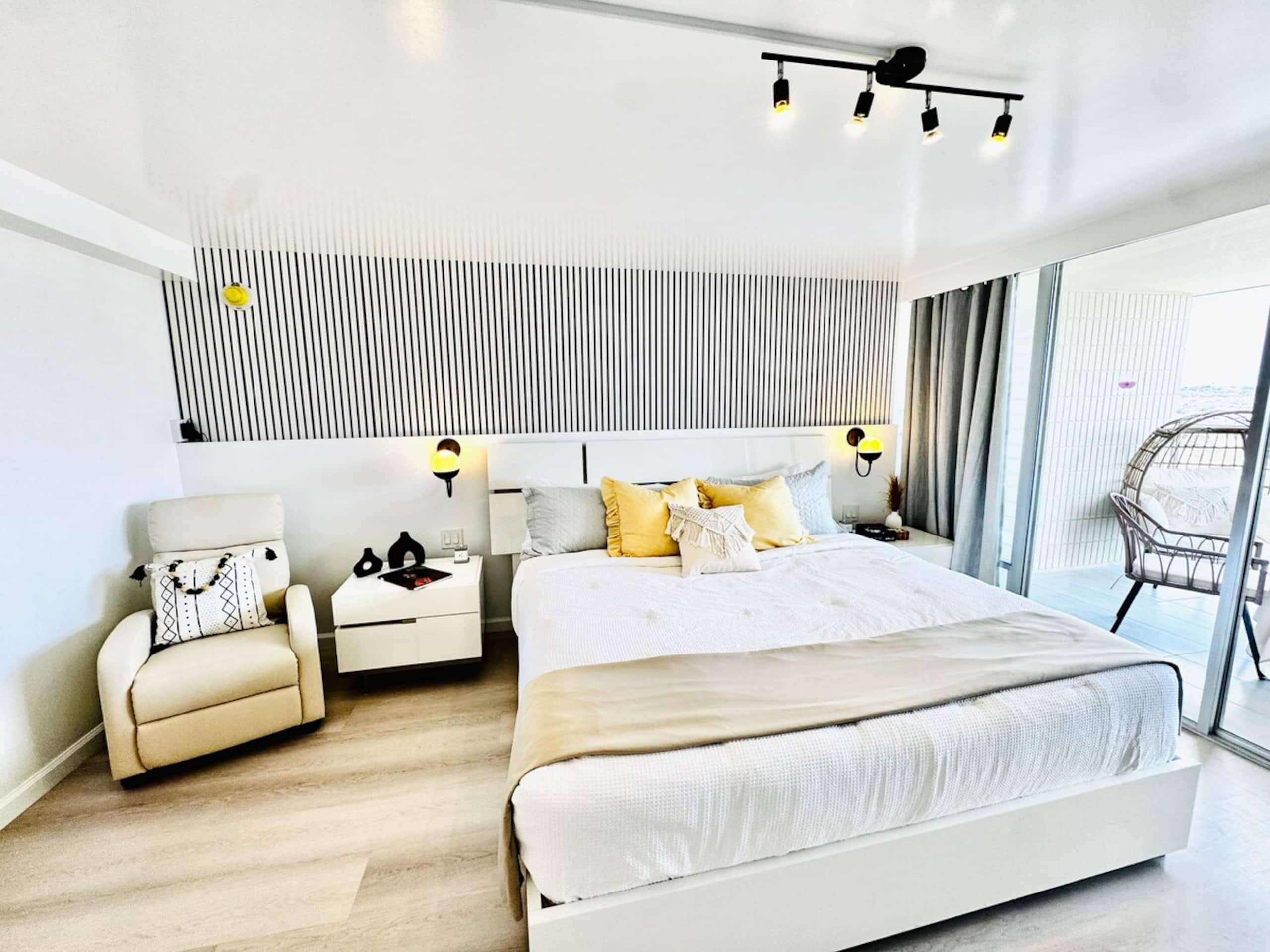 27th floor Diamondhead Oasis-Jacuzzi/Lanai NEW - Photo 45