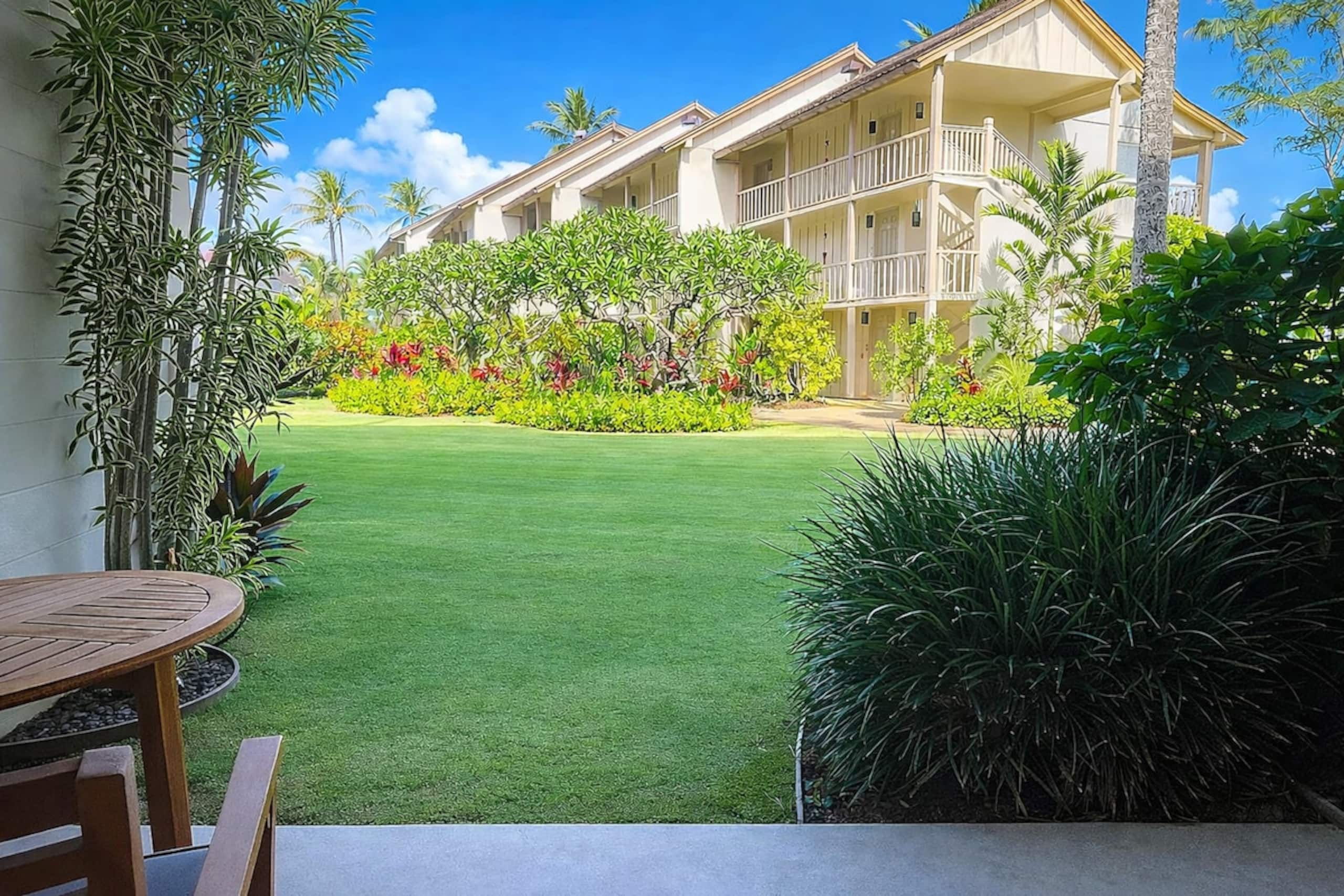 16 seconds from Door to Ocean! AC, Pool, Keyless - Photo 22