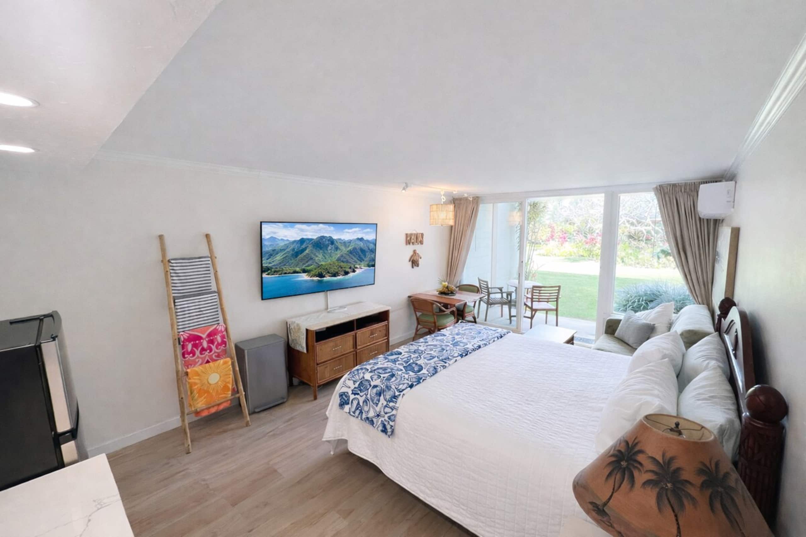 16 seconds from Door to Ocean! AC, Pool, Keyless - Photo 4